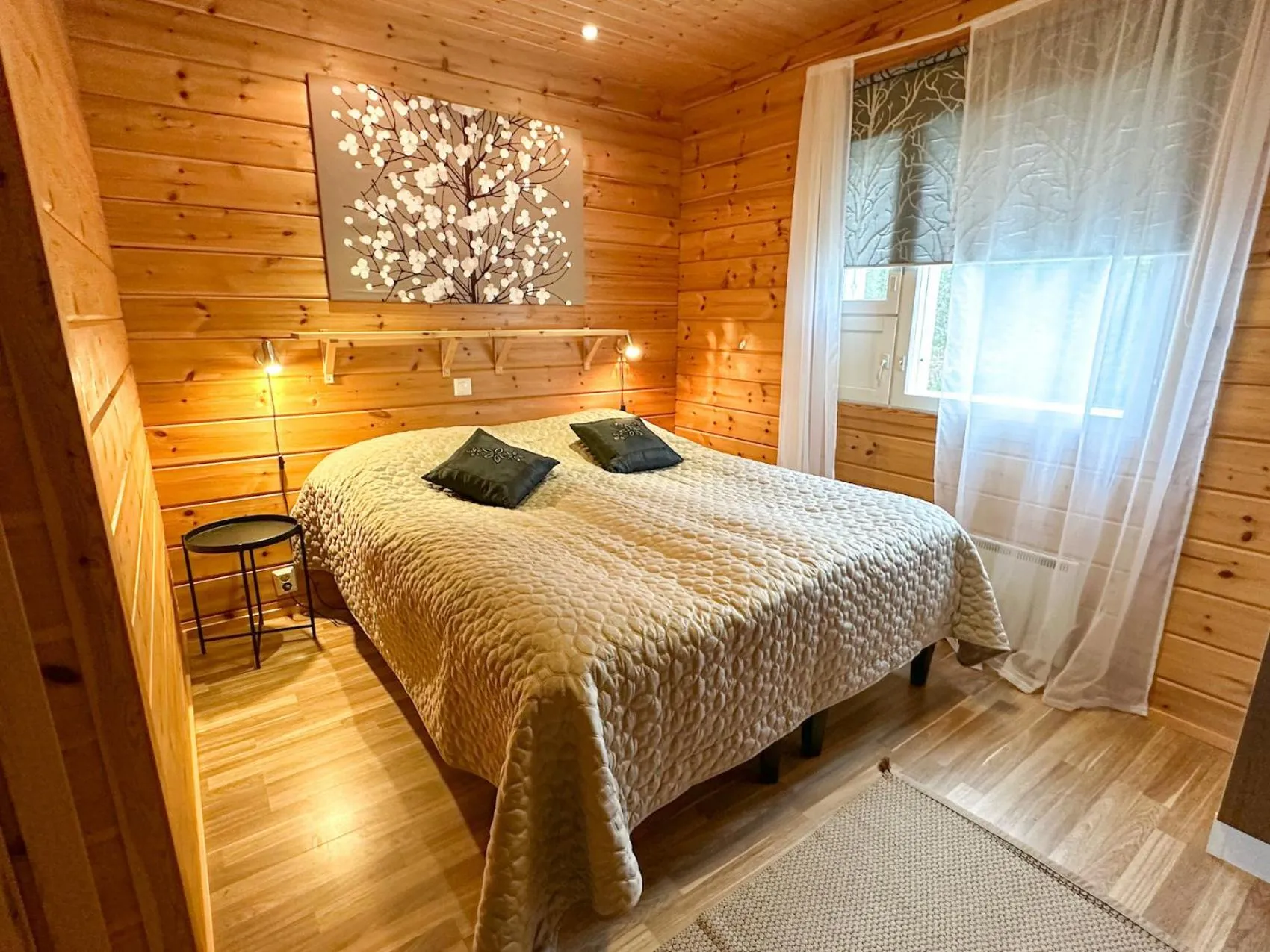 Bedroom, Bed in Napapiirin Järvilomat