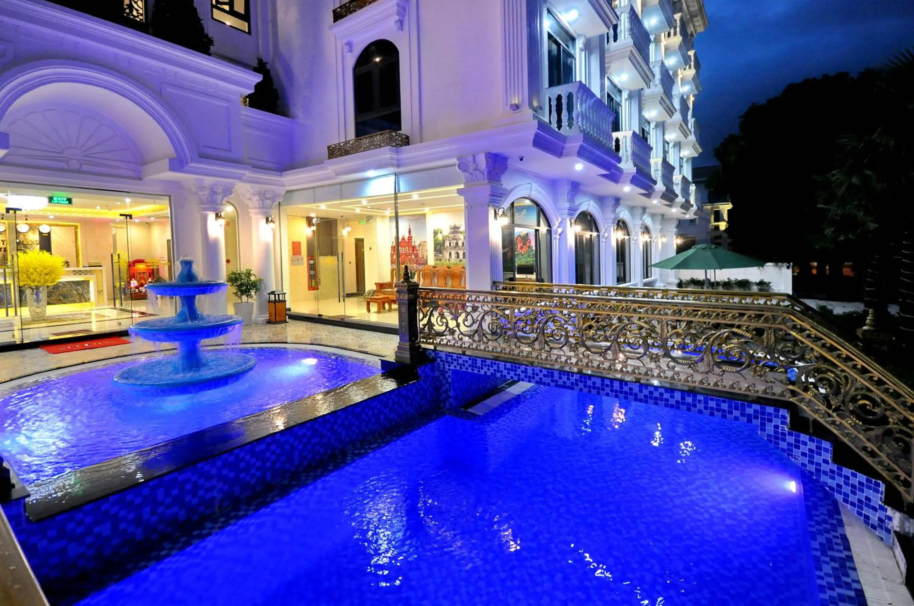 Property building in Crown Nguyen Hoang Hotel