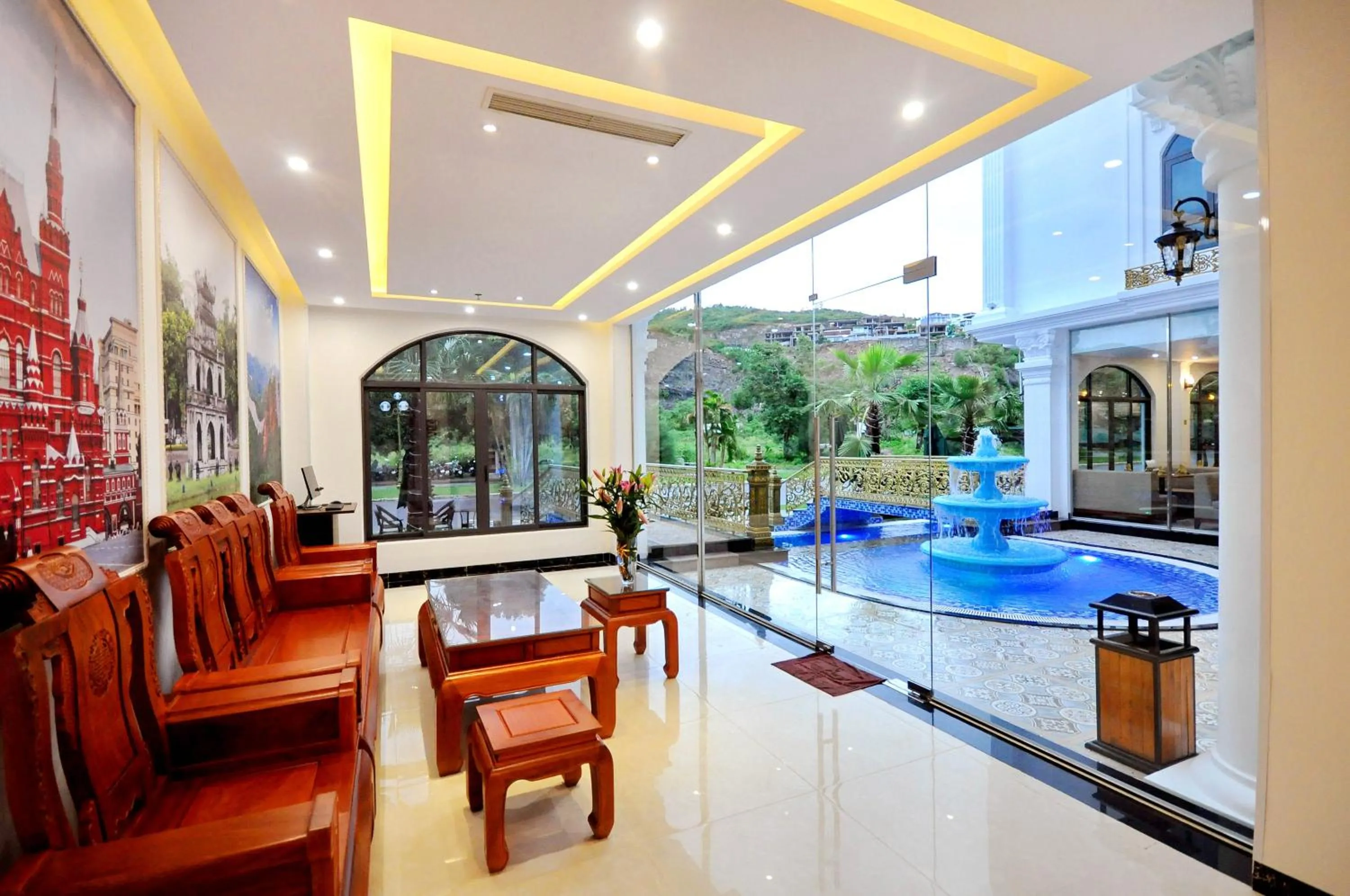 Lobby or reception in Crown Nguyen Hoang Hotel