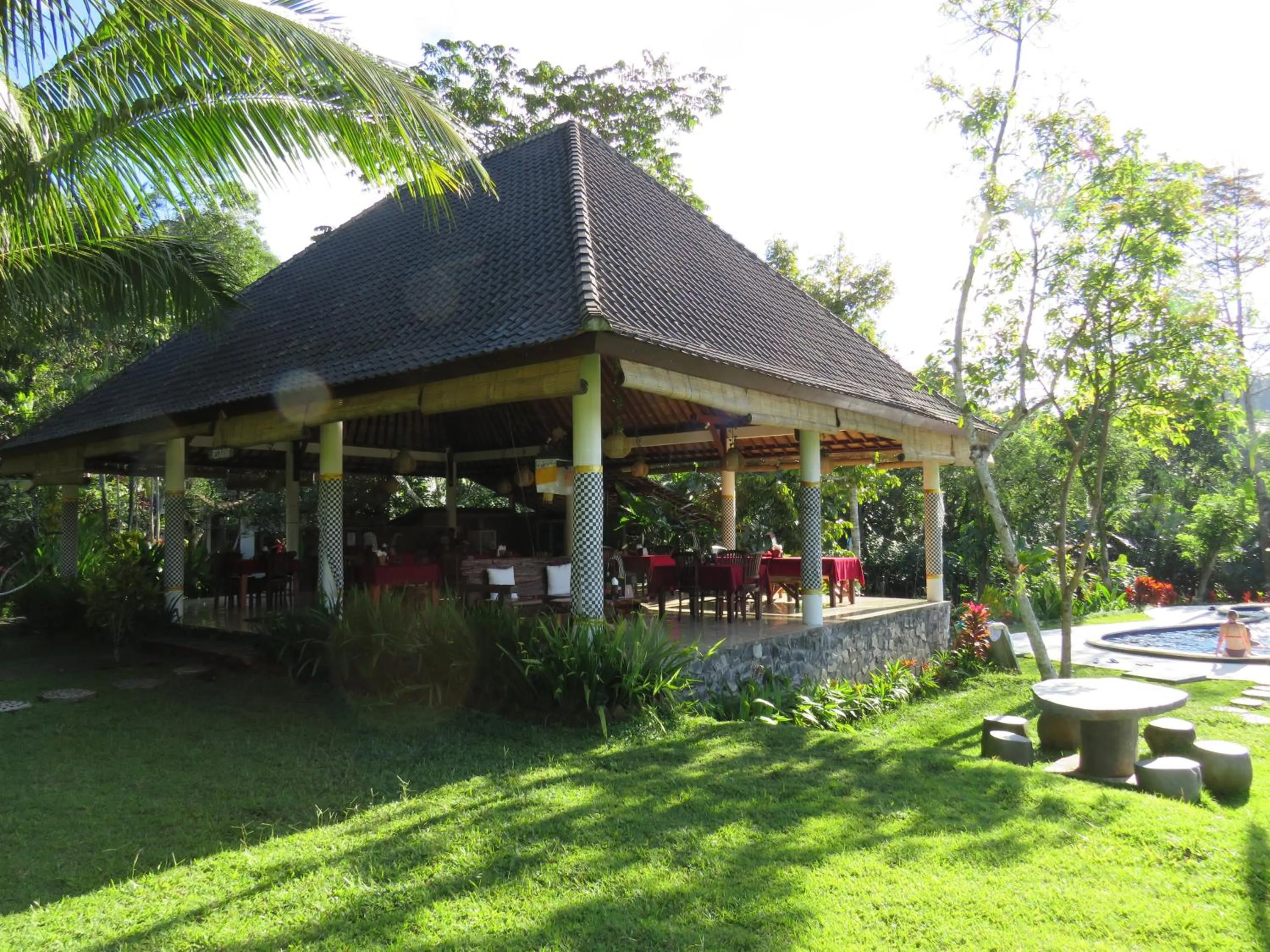Restaurant/places to eat in Great Mountain Views Villa Resort