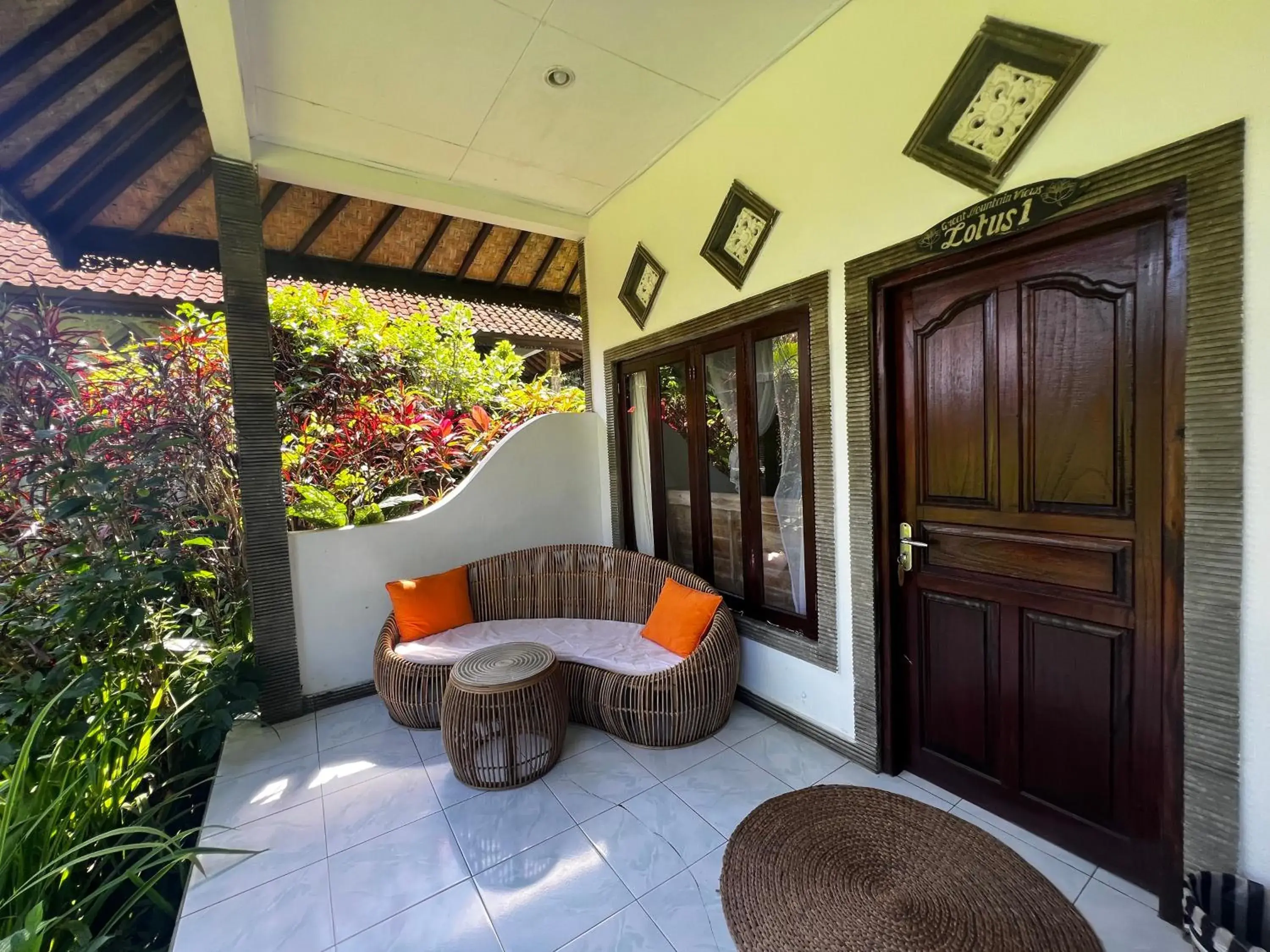 Standard Triple with Garden View in Great Mountain Views Villa Resort Standard Triple with Garden View in Great Mountain Views Villa Resort