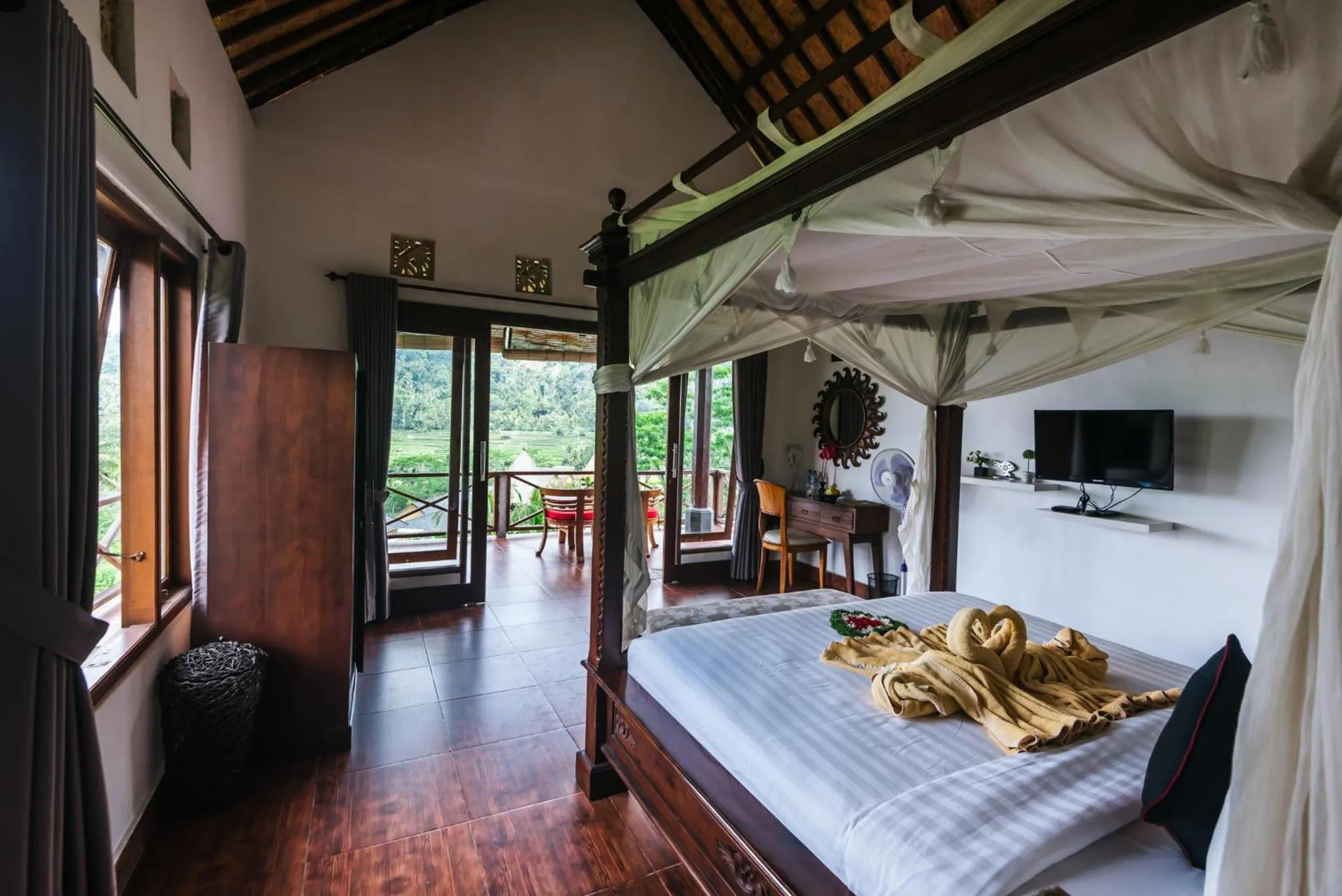 Bed in Arta Nadi Villa