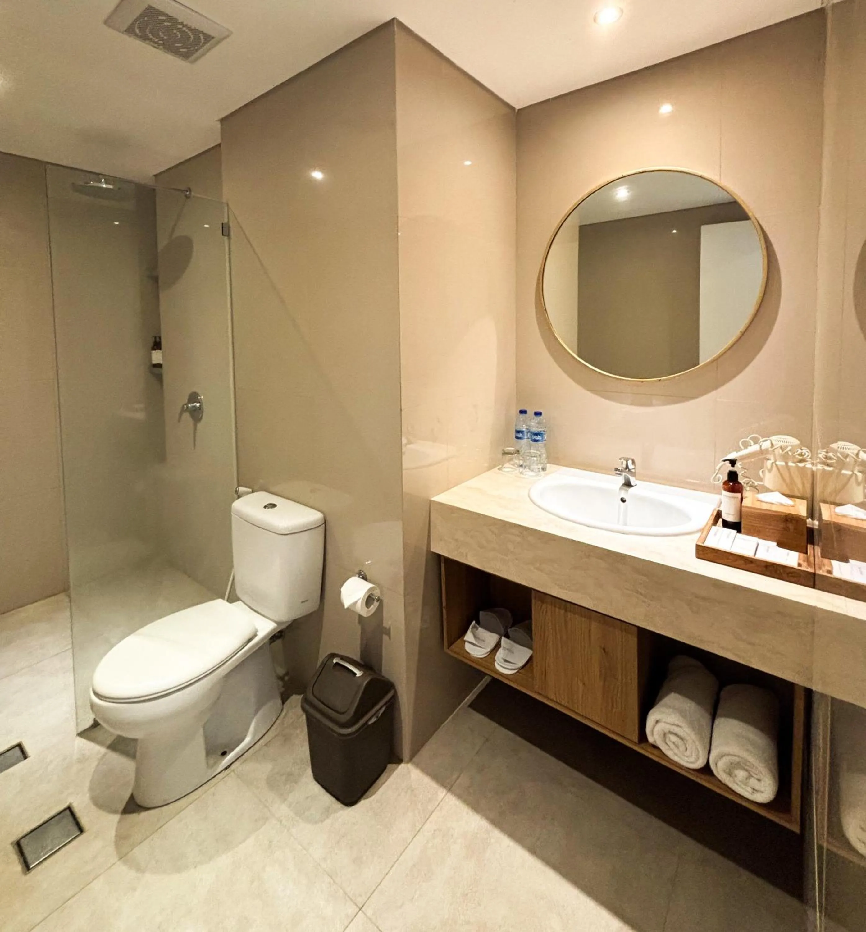 Toilet in Crystalkuta Hotel - Bali