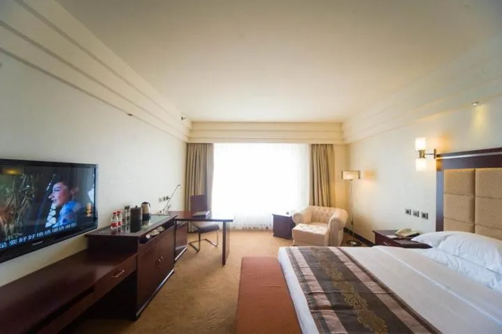 Bedroom in Ramada Chengdu North