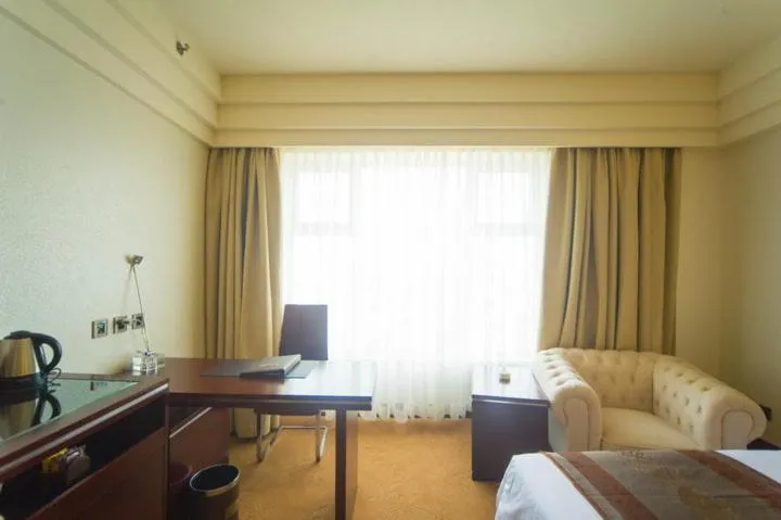 Bedroom in Ramada Chengdu North