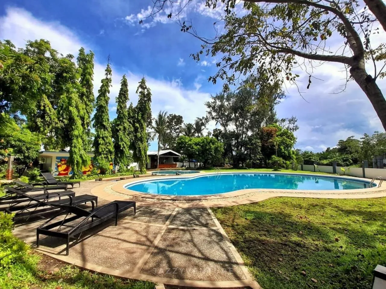 Swimming pool in PROXY by The Oriental Albay