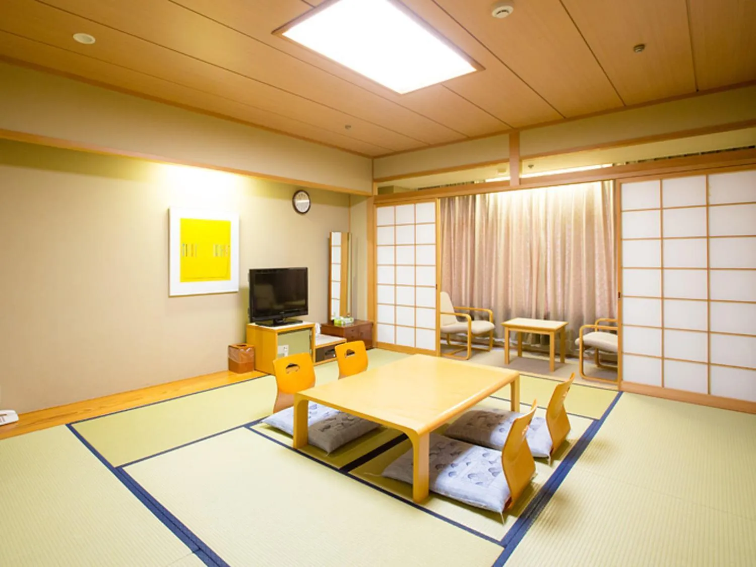 Photo of the whole room in New Greenpia Tsunan