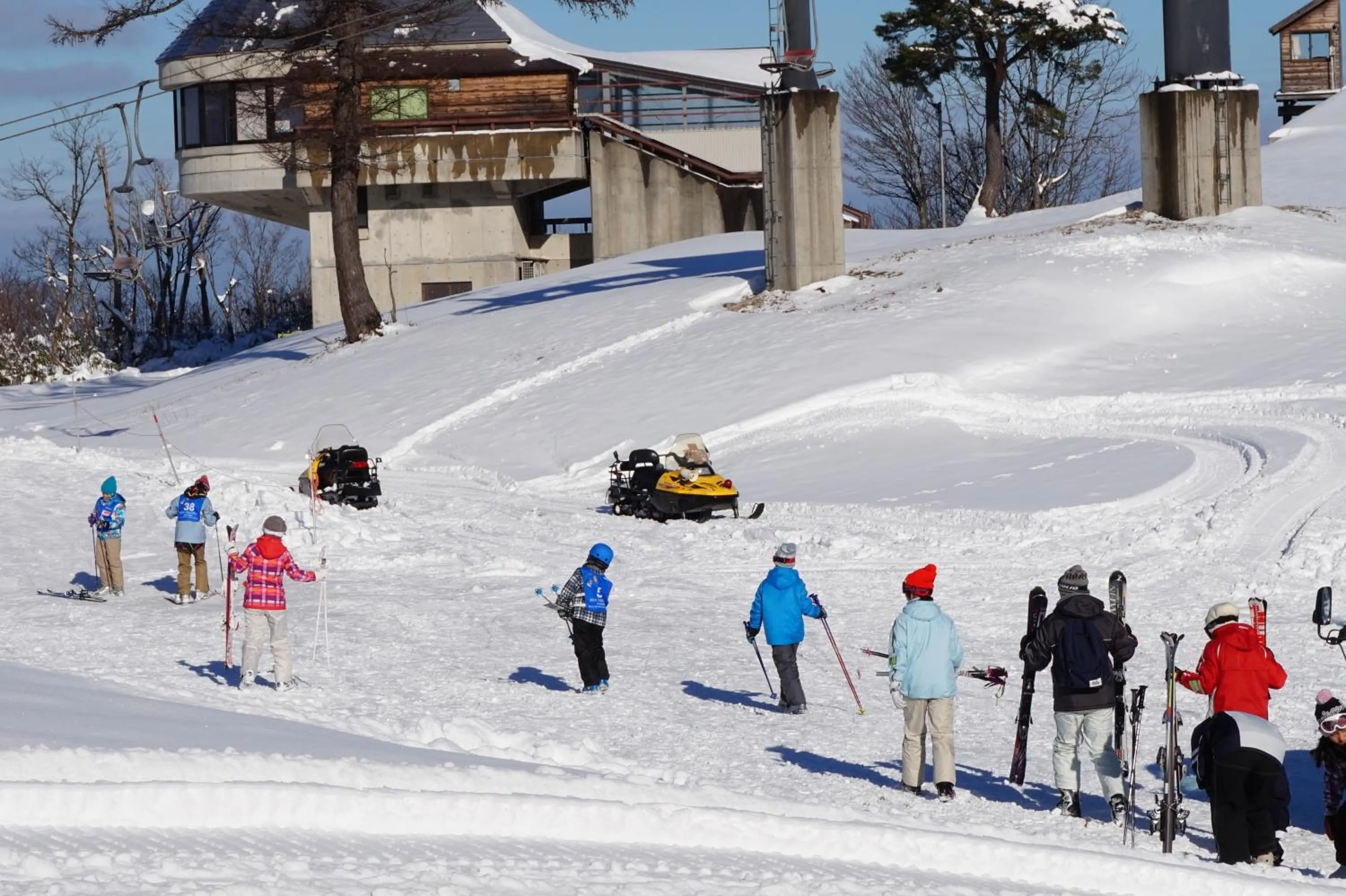 Skiing in New Greenpia Tsunan