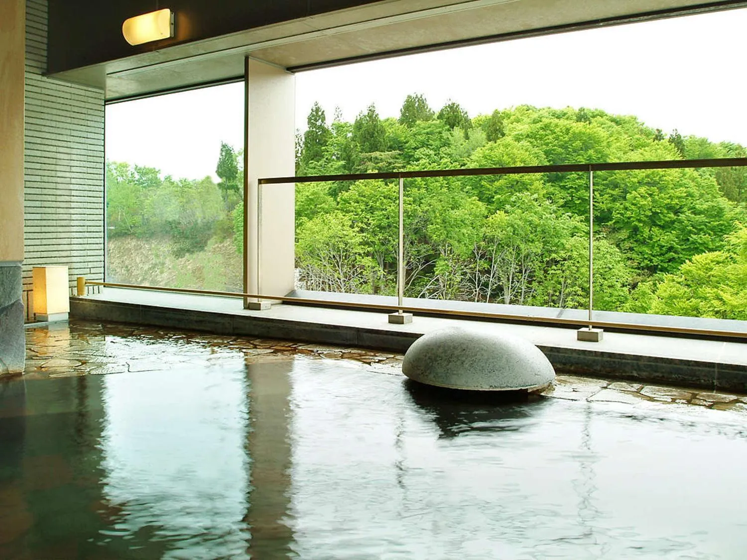 Hot Spring Bath in New Greenpia Tsunan