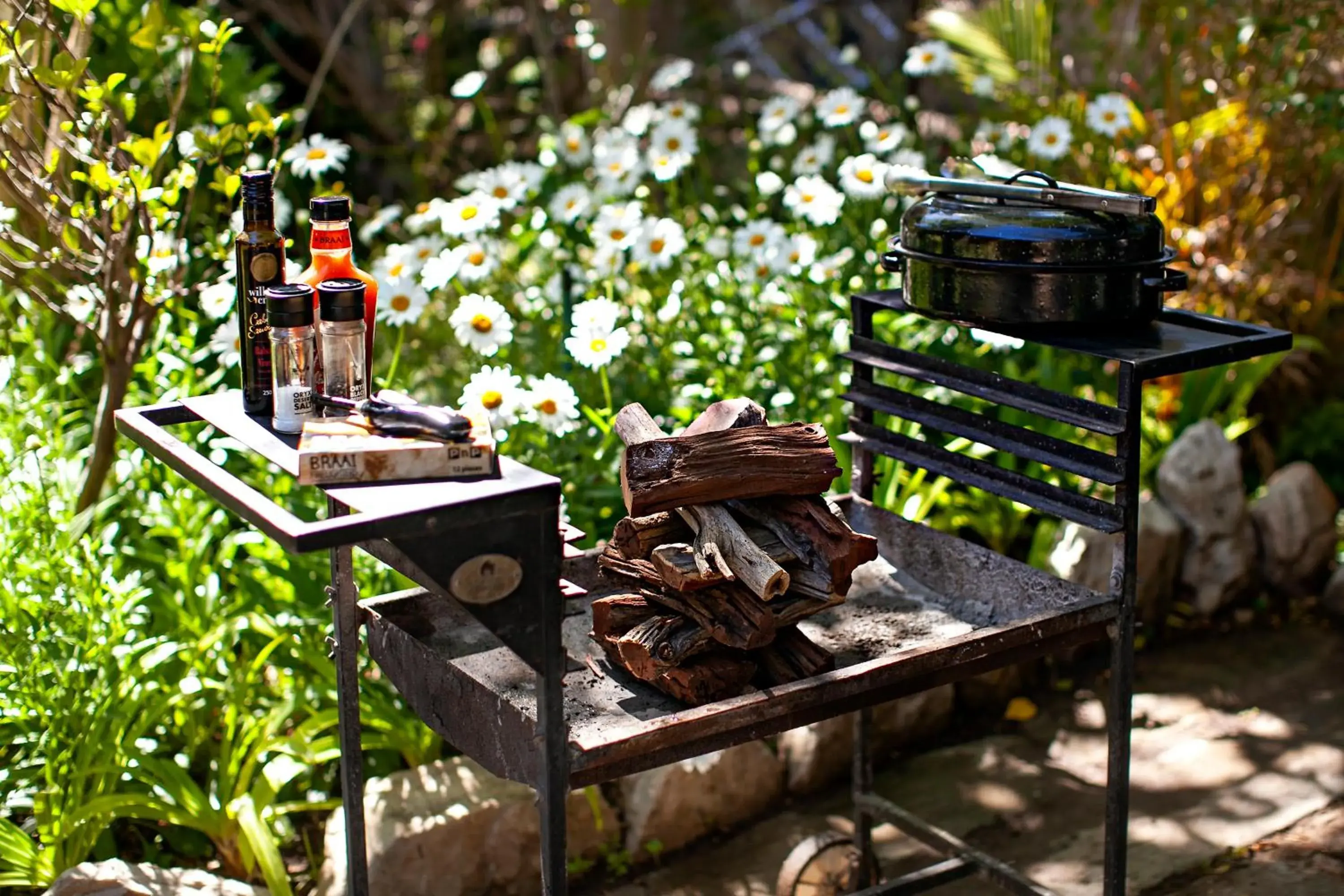 Deluxe Family Room - single occupancy in The Habit Guesthouse Deluxe Family Room - single occupancy in The Habit Guesthouse