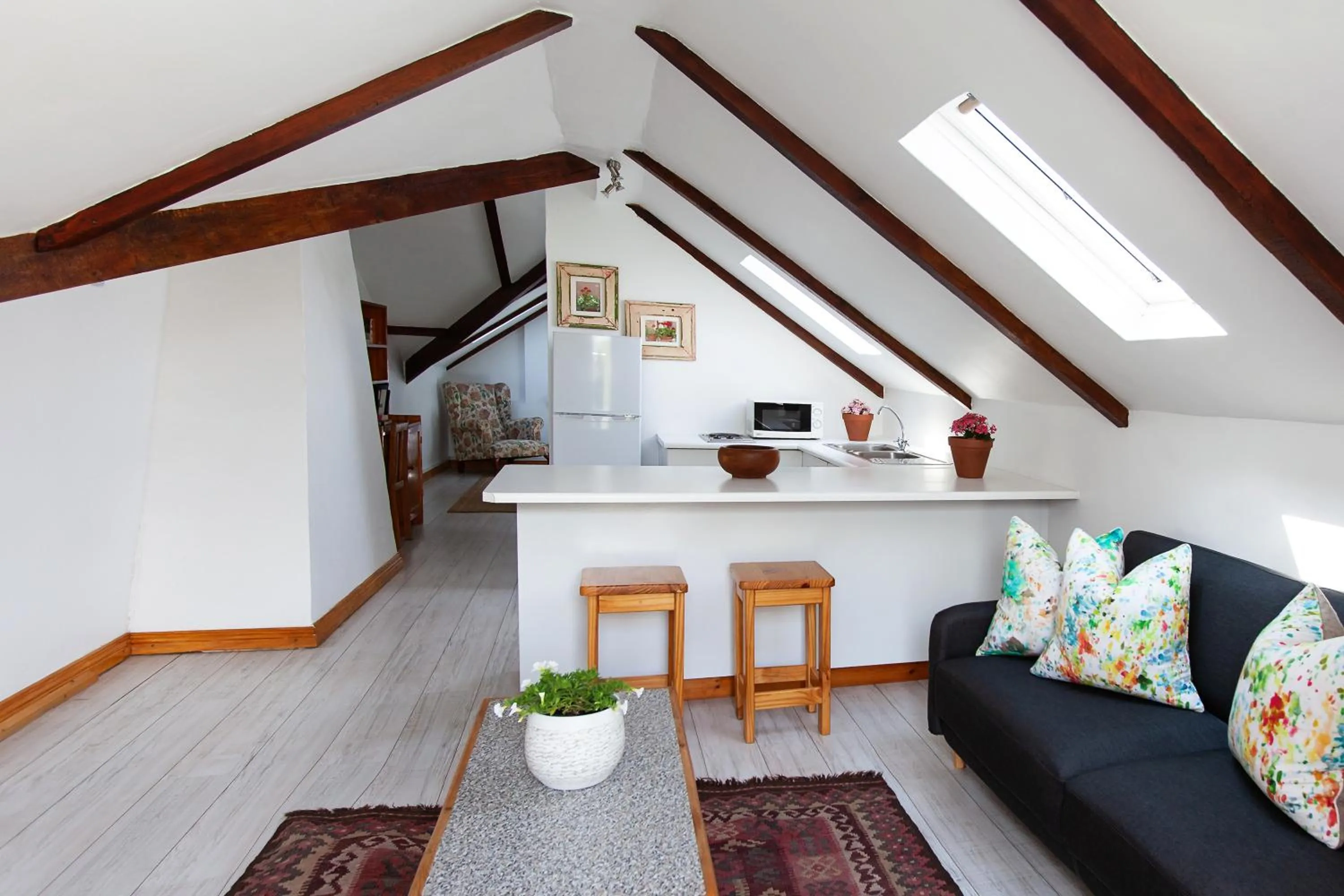 Coffee/tea facilities in The Habit Guesthouse