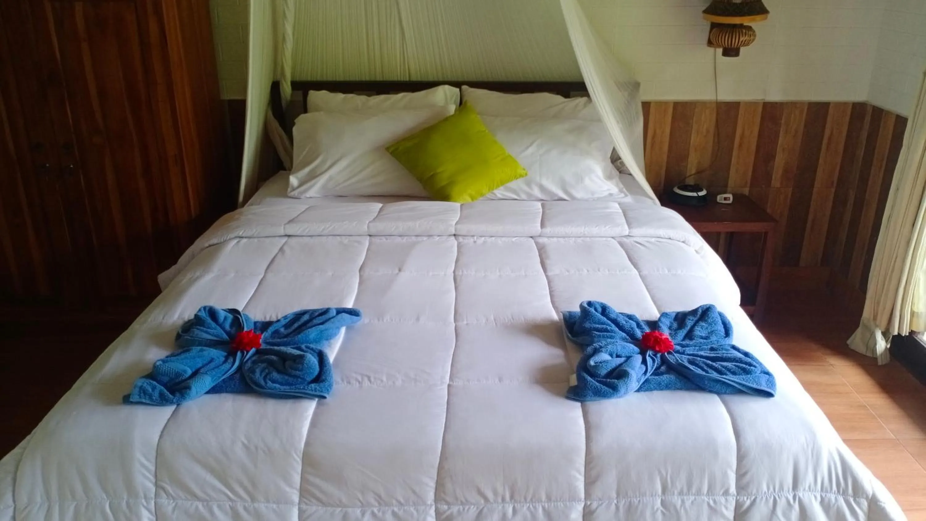 Property building, Bed in Khrisna Hs and Cottages