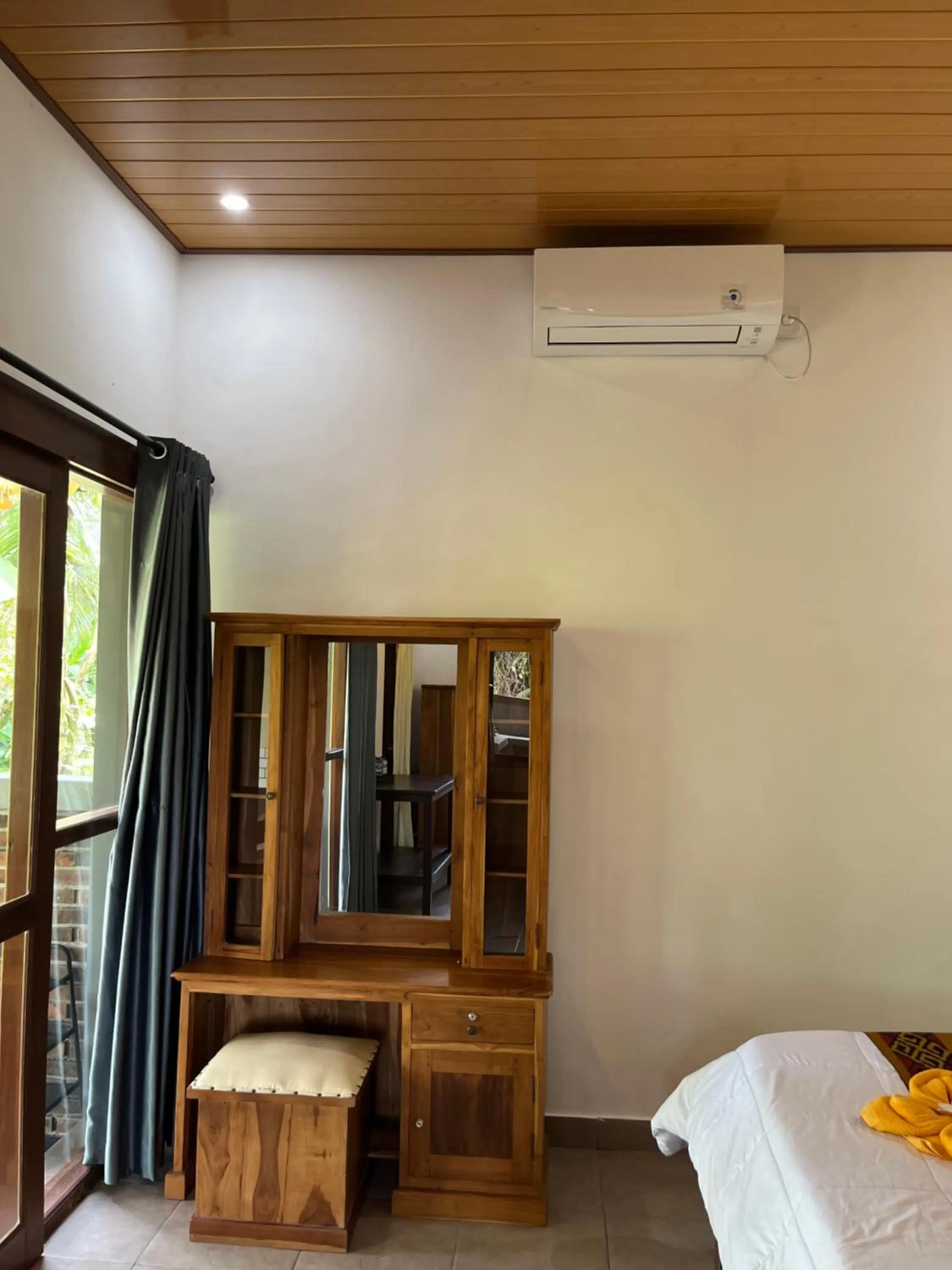 Photo of the whole room, Bed in Khrisna Hs and Cottages