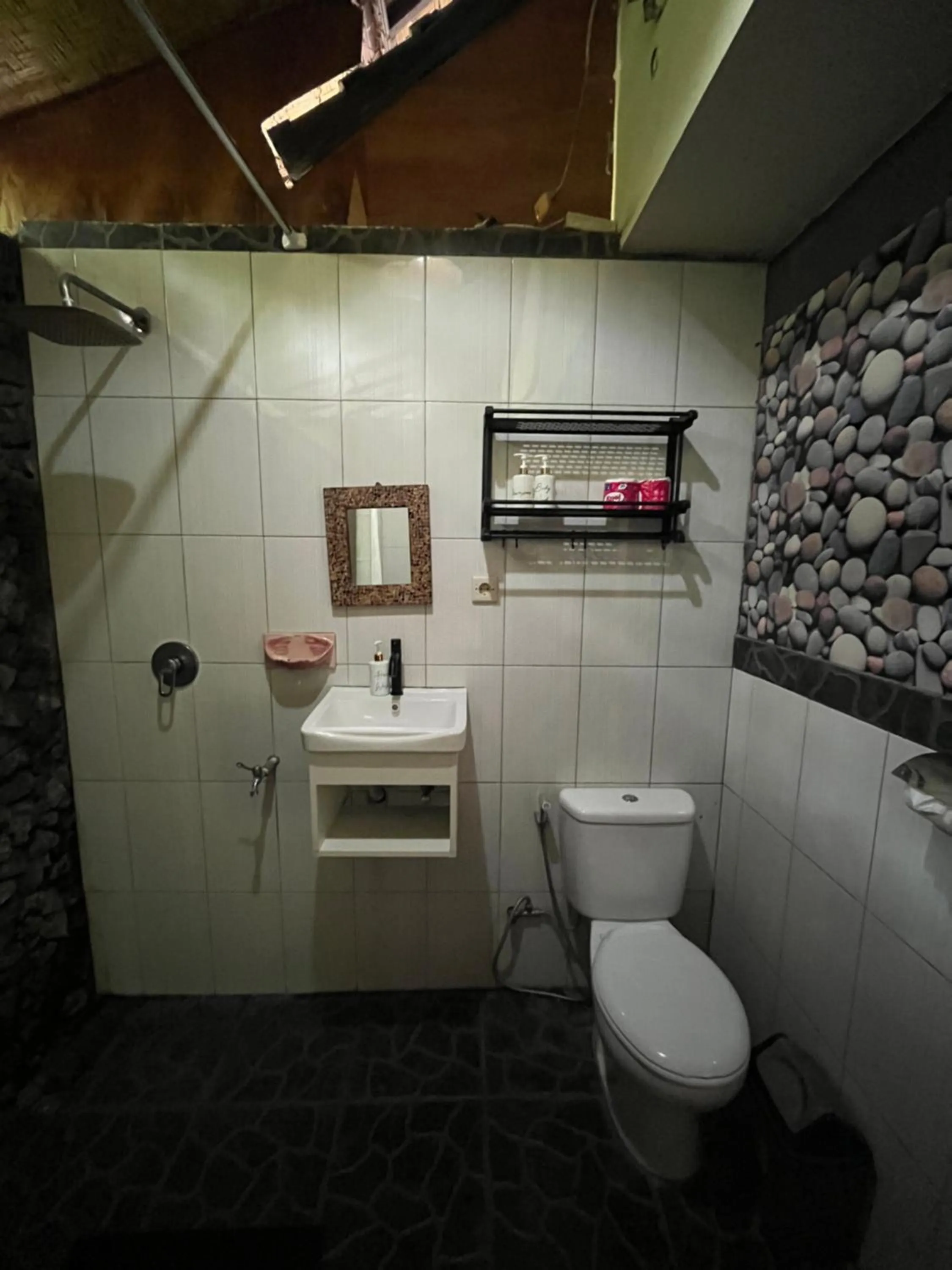 Khrisna Hs and Cottages