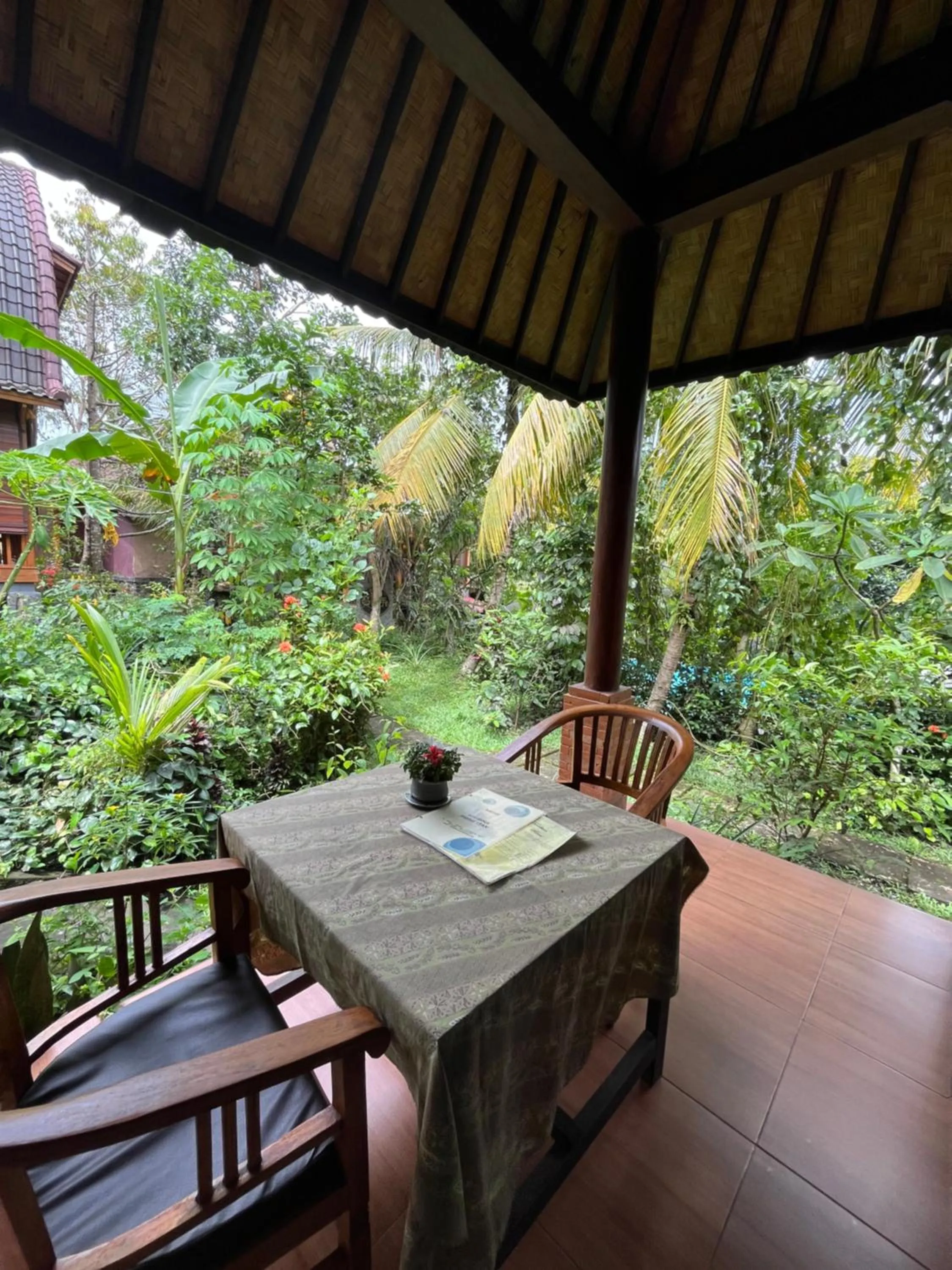 Khrisna Hs and Cottages