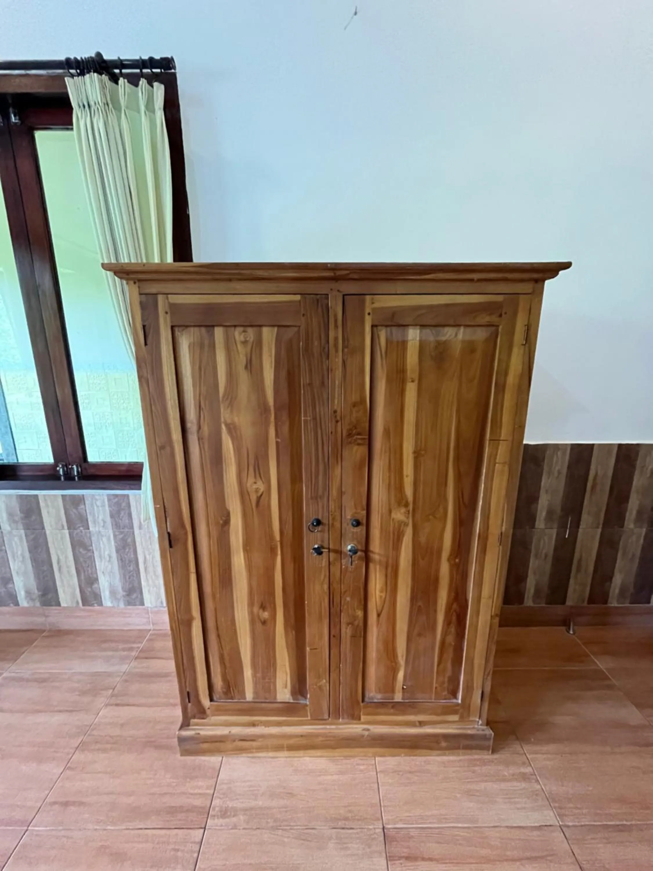 Khrisna Hs and Cottages