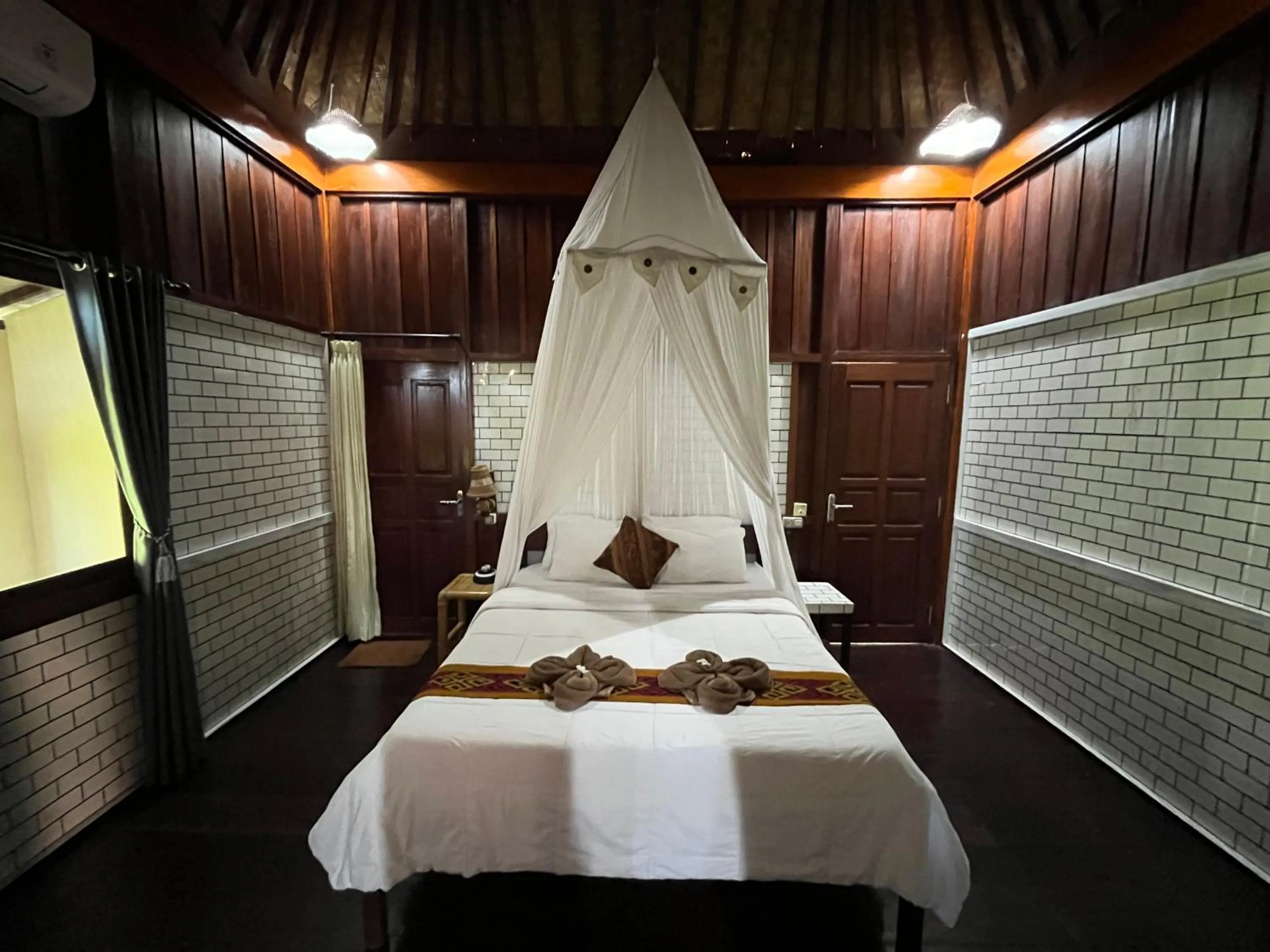 Bed in Khrisna Hs and Cottages