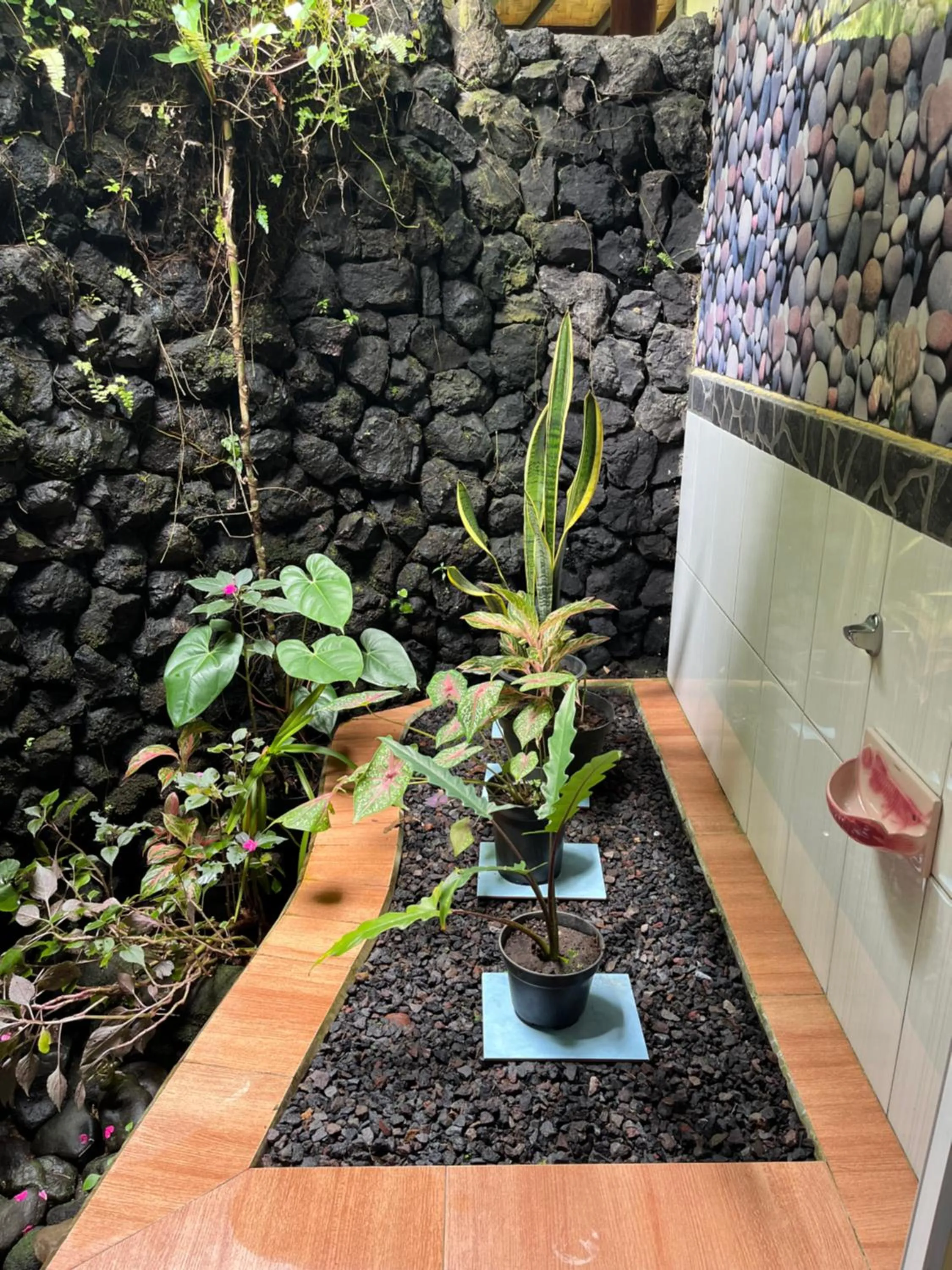 Khrisna Hs and Cottages