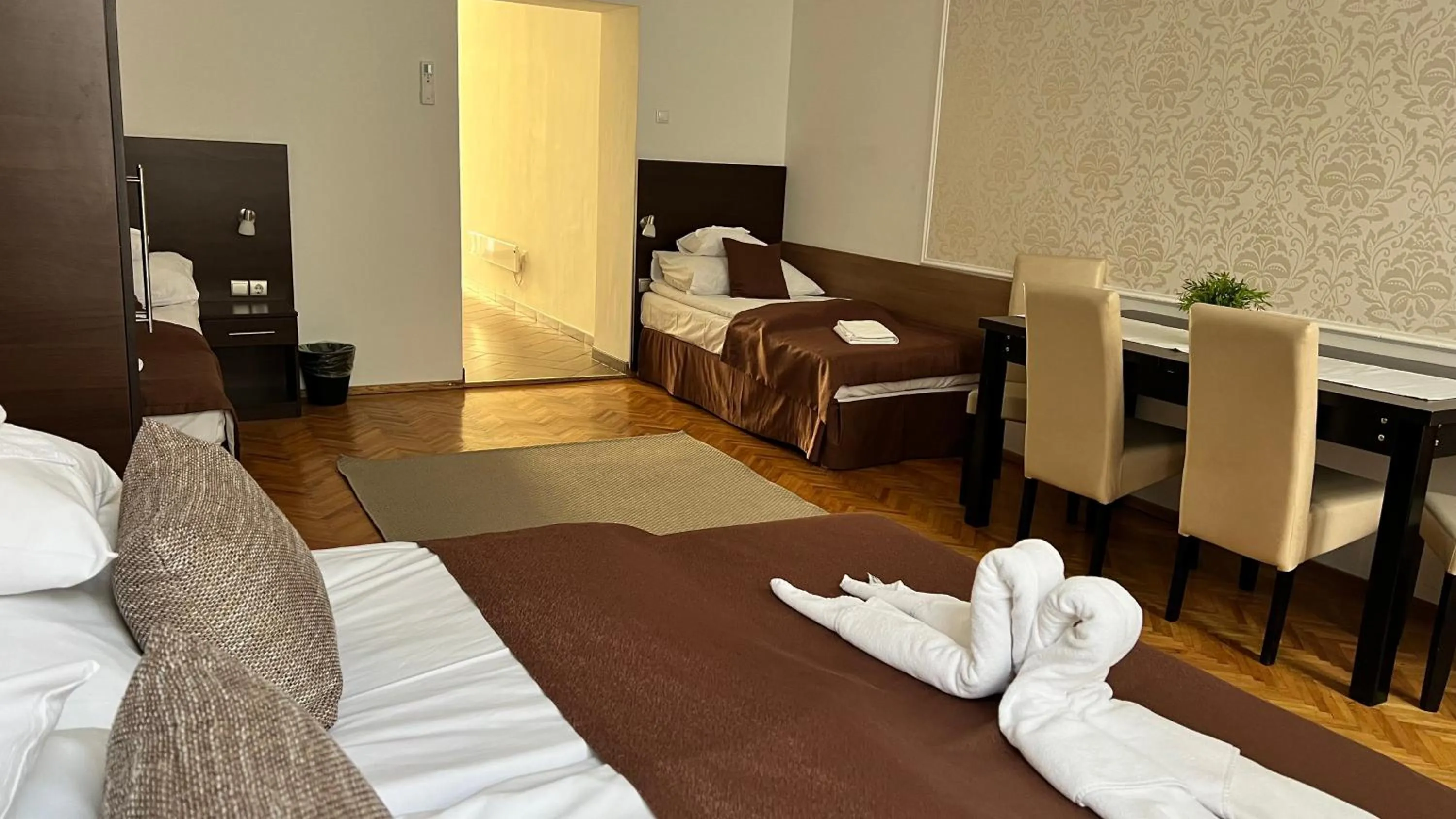 Apartment (4 Adults) in Central Hotel 21