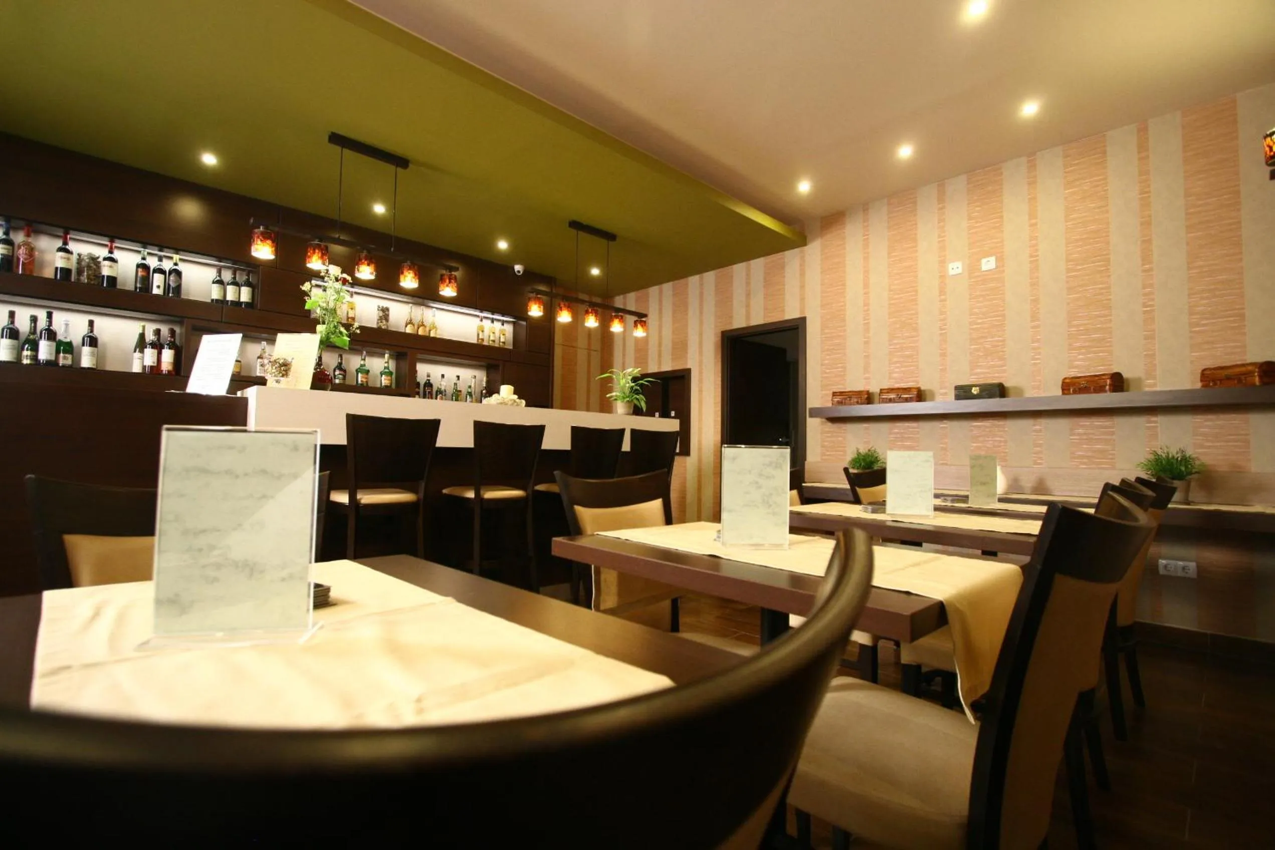 Lounge or bar in Central Hotel 21