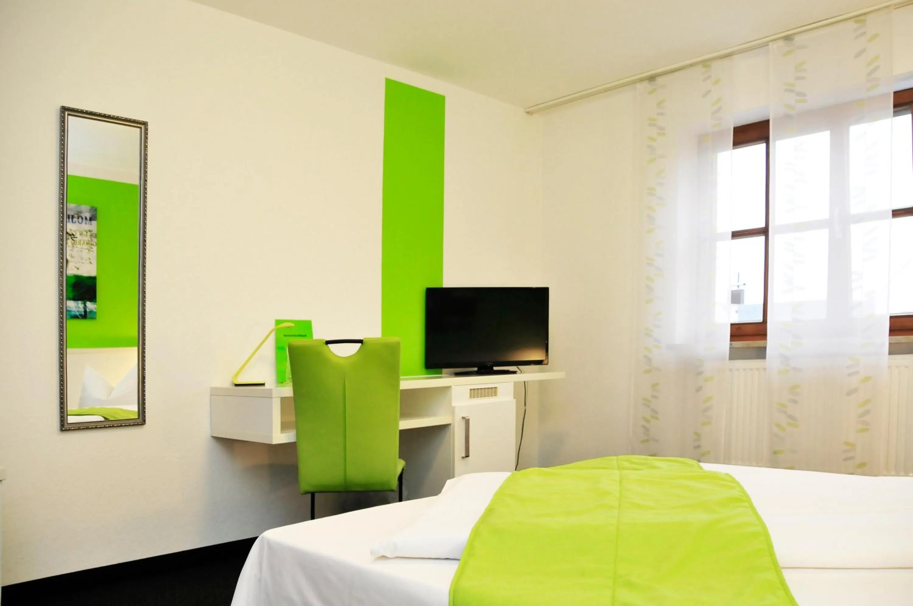 Photo of the whole room, Bed in Hotel zum Brunnen