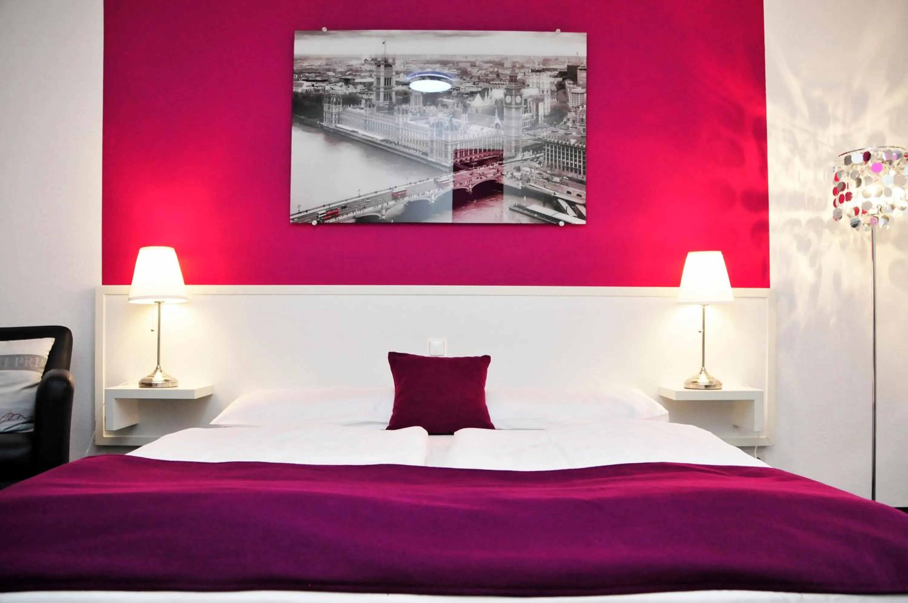 Bed in Hotel zum Brunnen