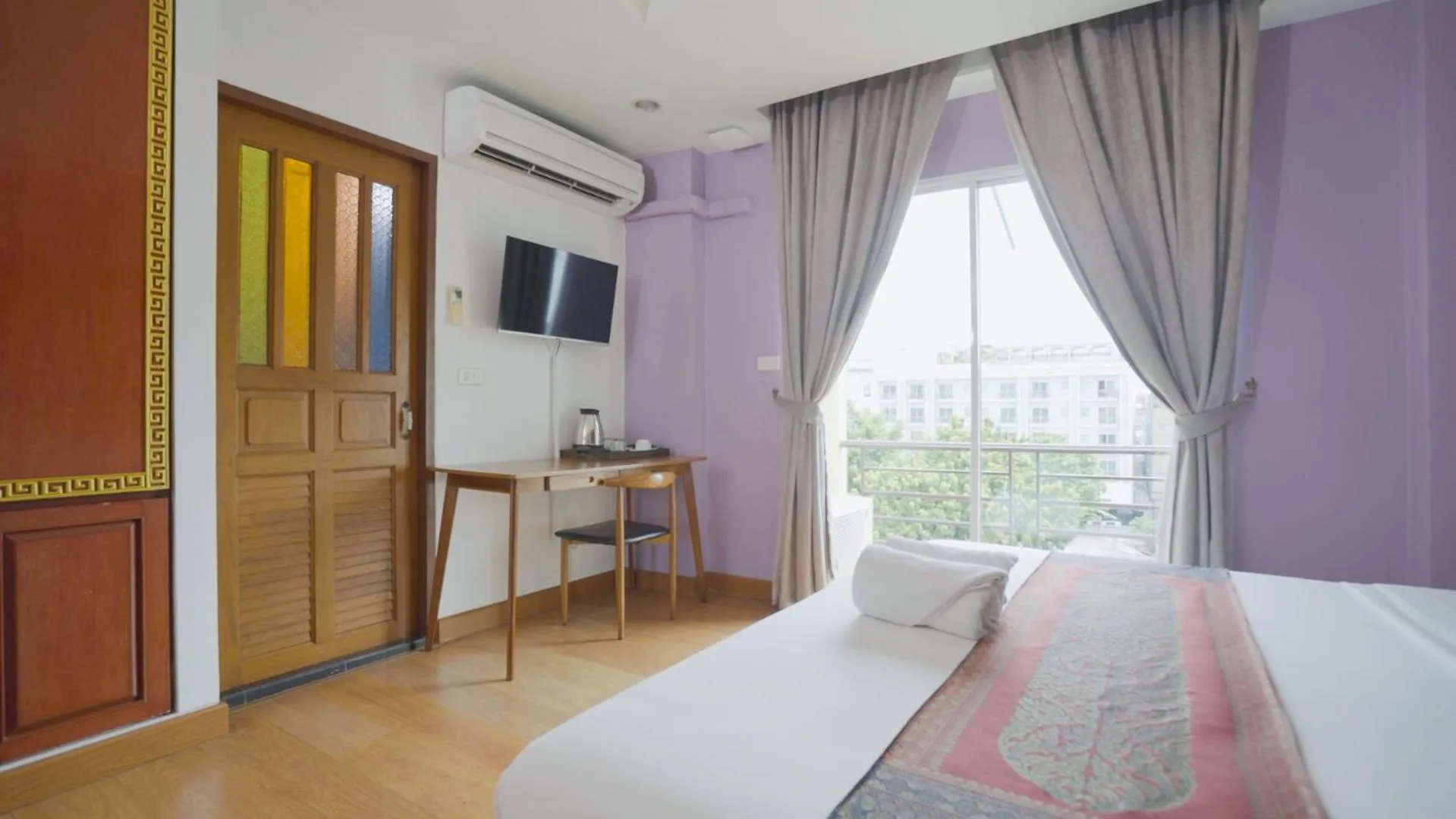 Bathroom, Bed in Korbua House