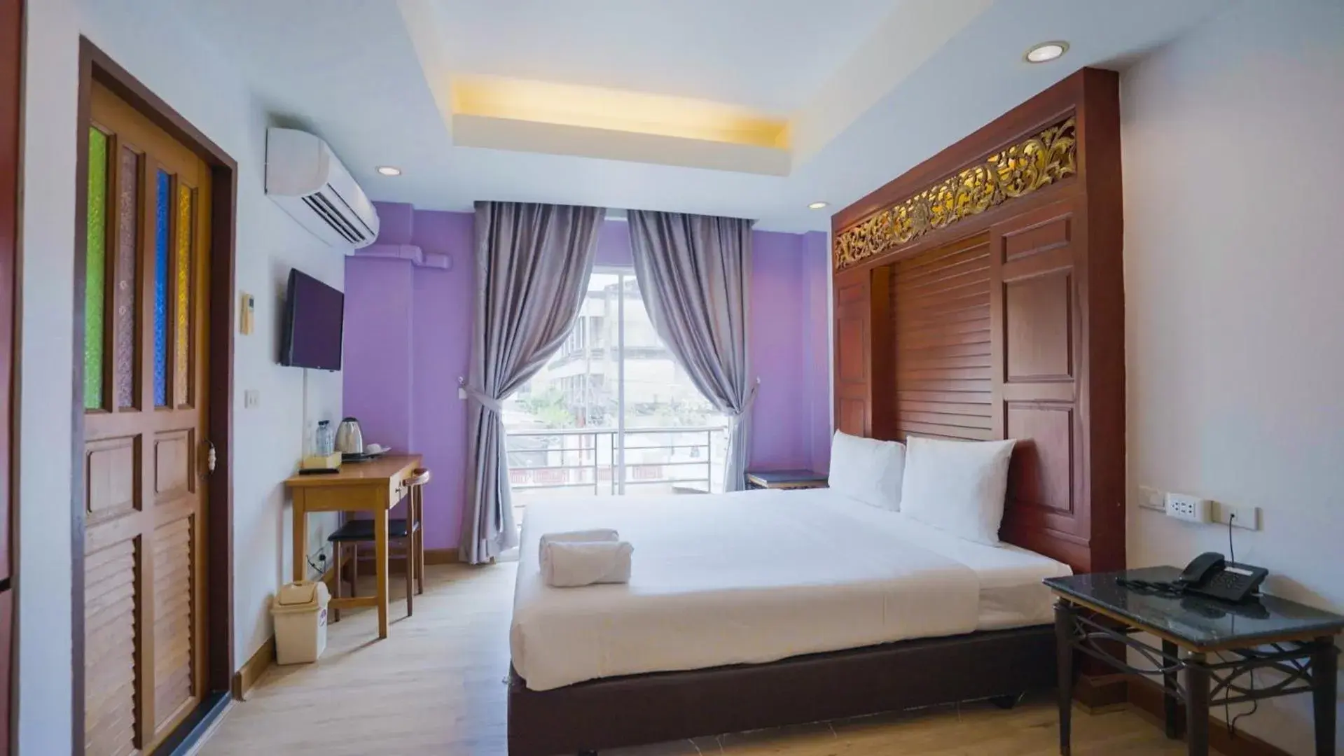 Exclusive King Bed Balcony Canal View in Korbua House Exclusive King Bed Balcony Canal View in Korbua House