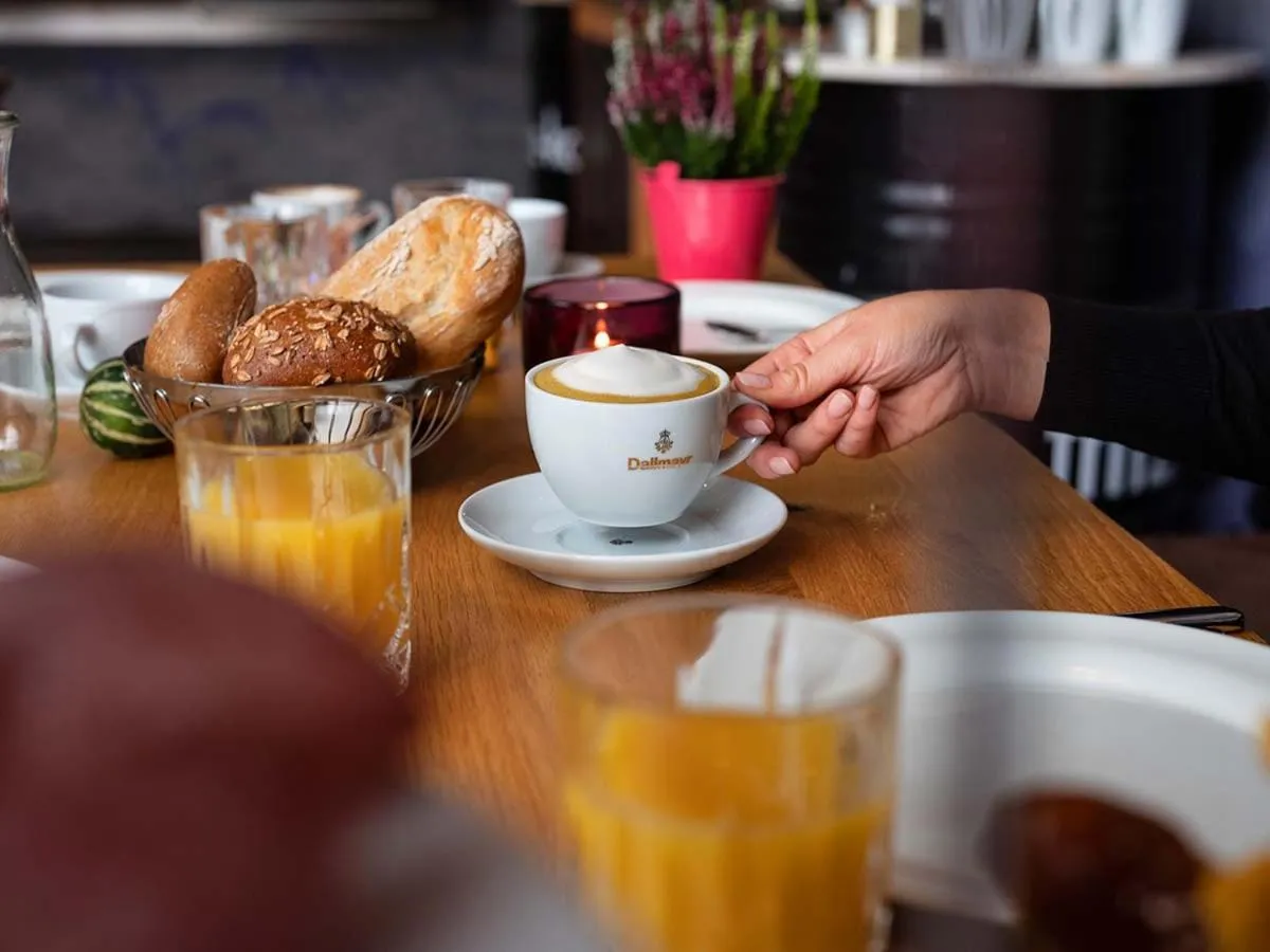 Breakfast in Altes Stahlwerk Business & Lifestyle Hotel