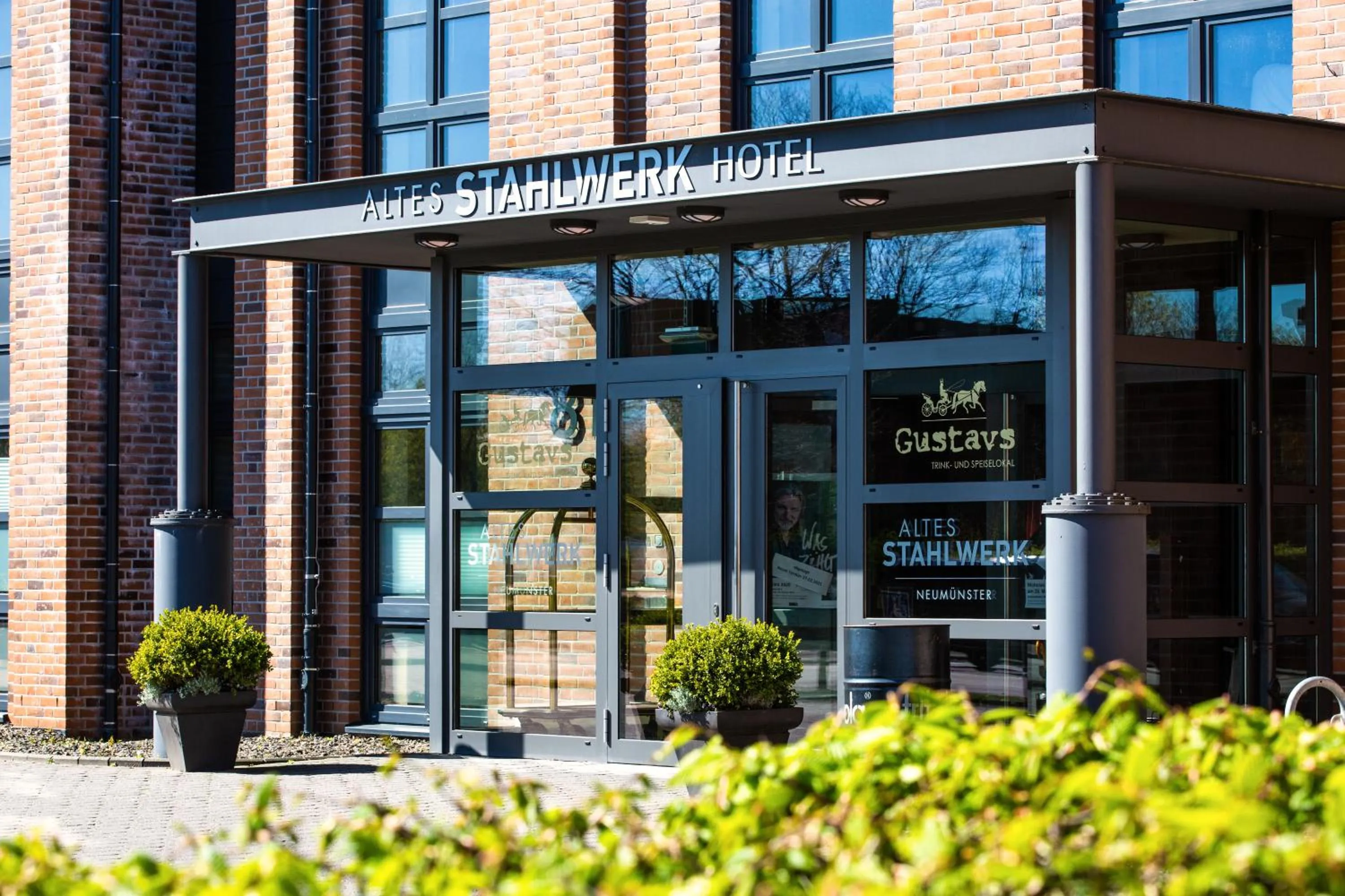 Facade/entrance in Altes Stahlwerk Business & Lifestyle Hotel