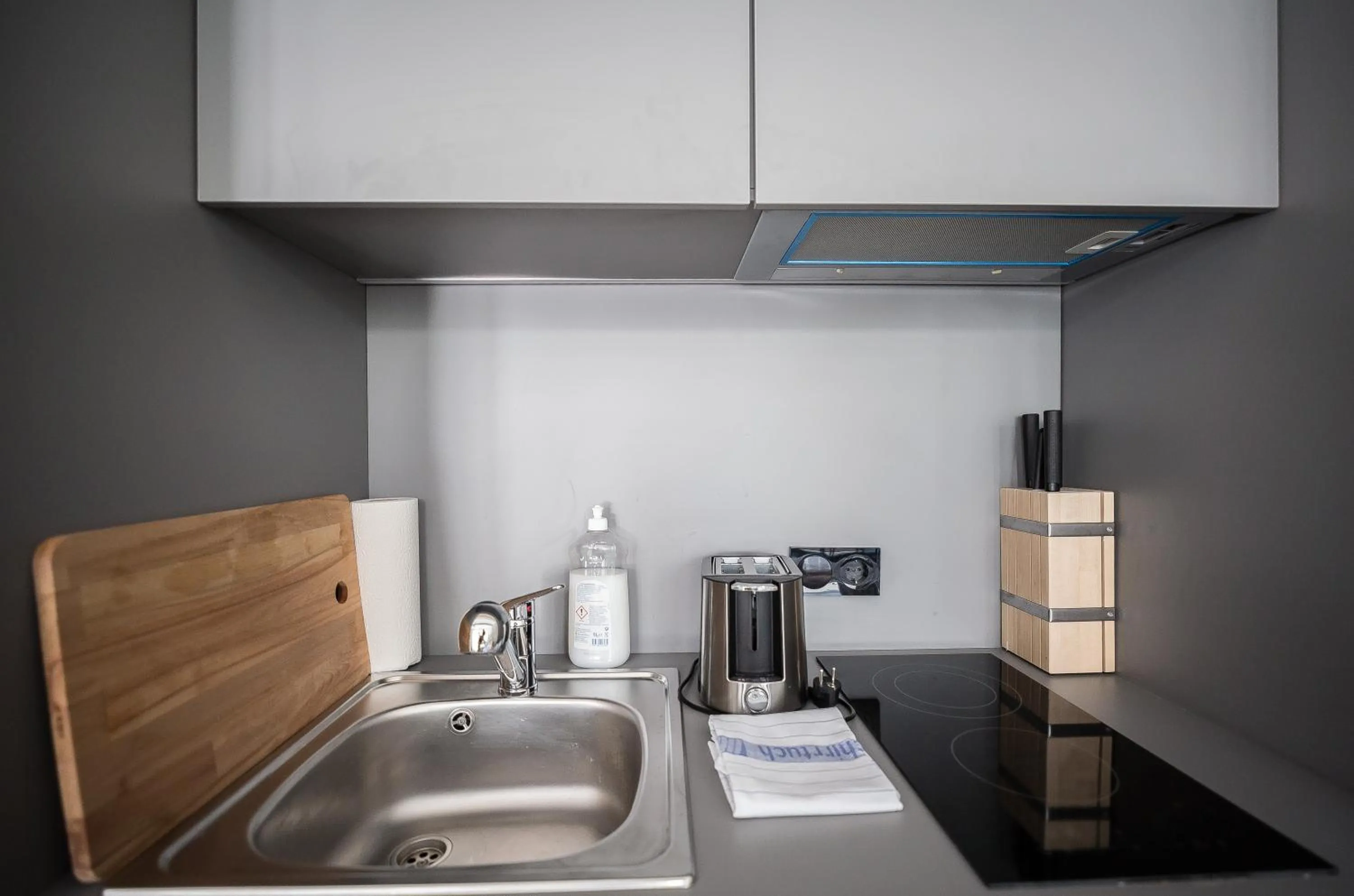 Kitchen or kitchenette in Nena Apartments Metropolpark Berlin - Mitte -Adult Only