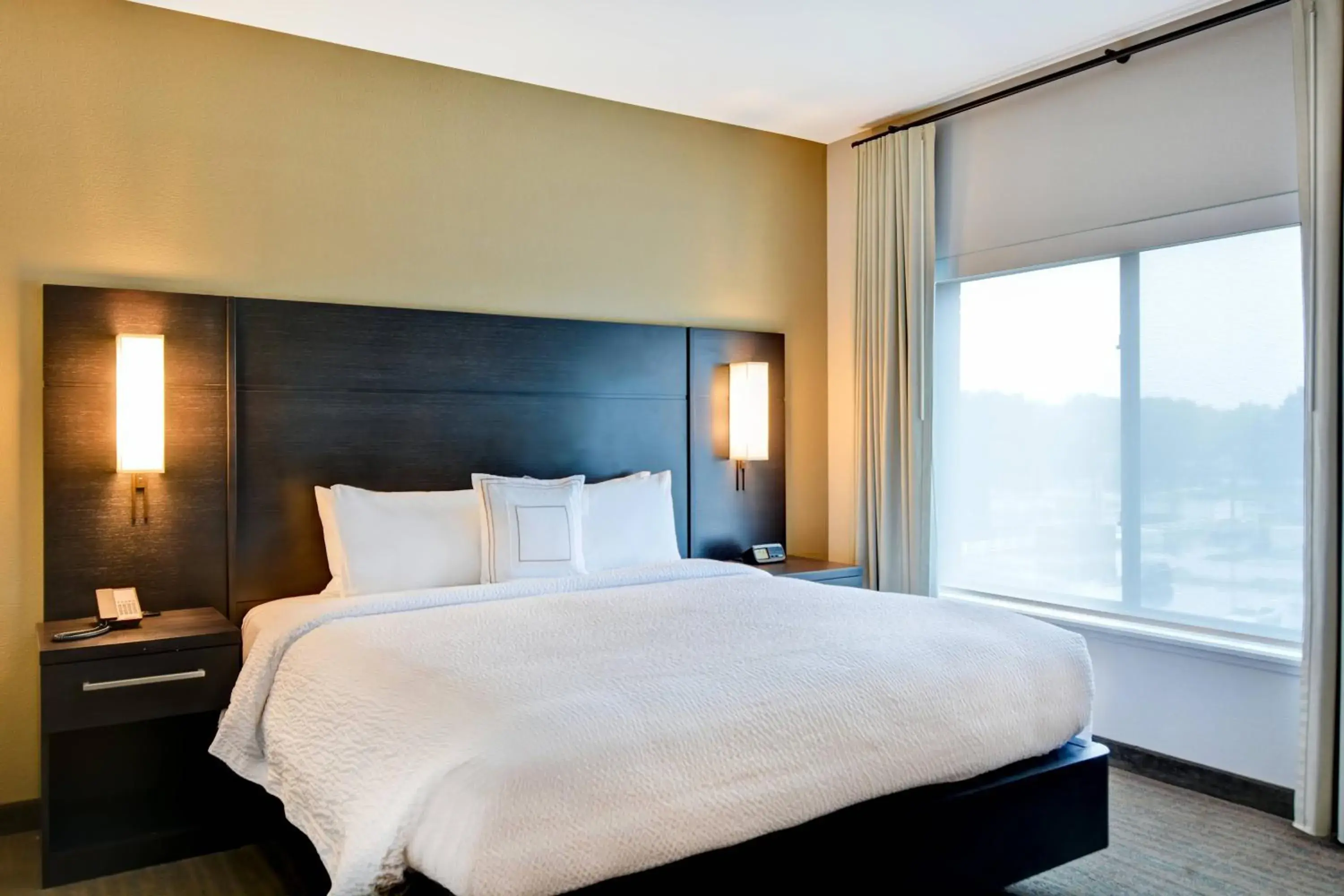 King Studio with Adapted Tub - Mobility Accessible in Residence Inn by Marriott Cleveland Airport/Middleburg Heights King Studio with Adapted Tub - Mobility Accessible in Residence Inn by Marriott Cleveland Airport/Middleburg Heights