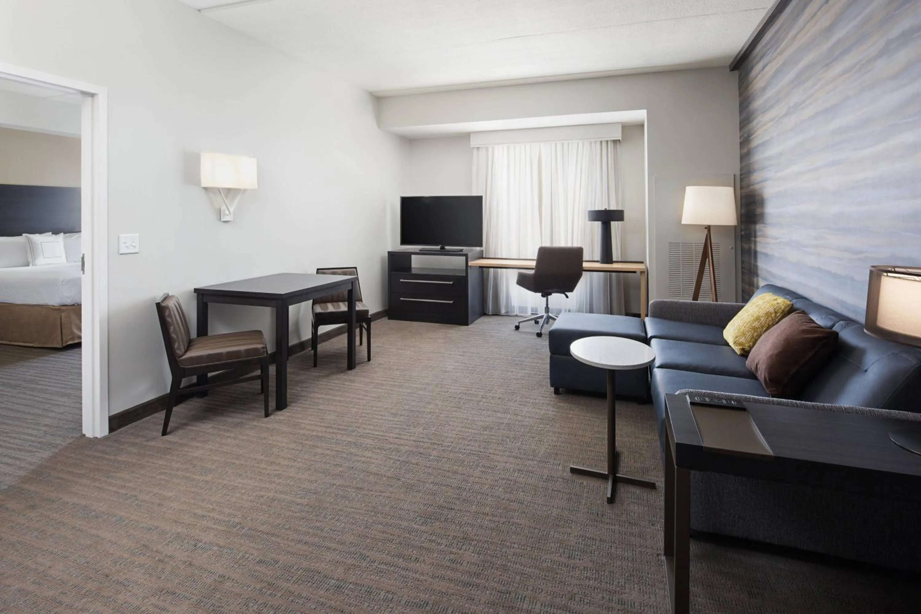 Living room, Bed in Residence Inn by Marriott Knoxville Downtown