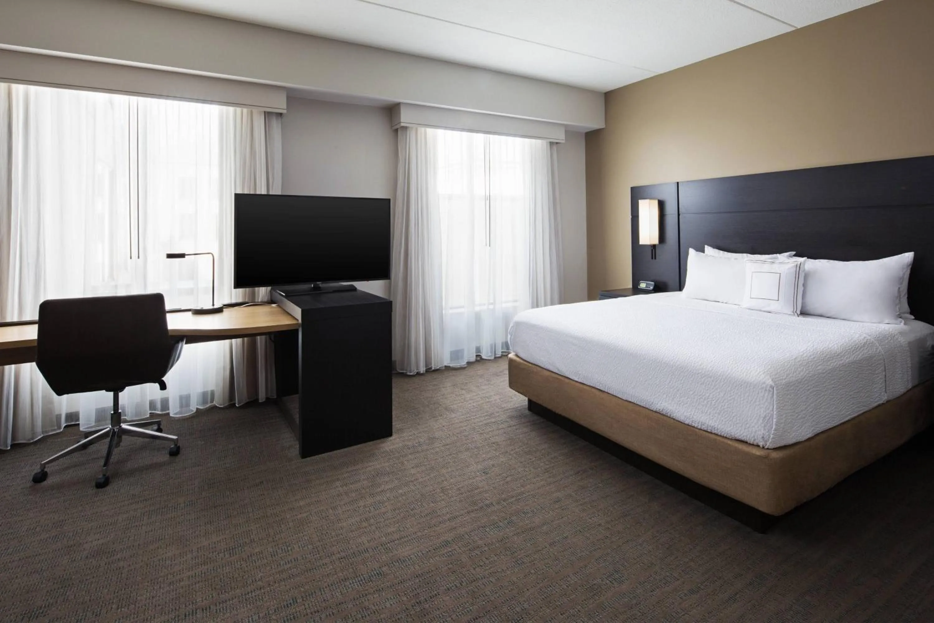 Bedroom, Bed in Residence Inn by Marriott Knoxville Downtown