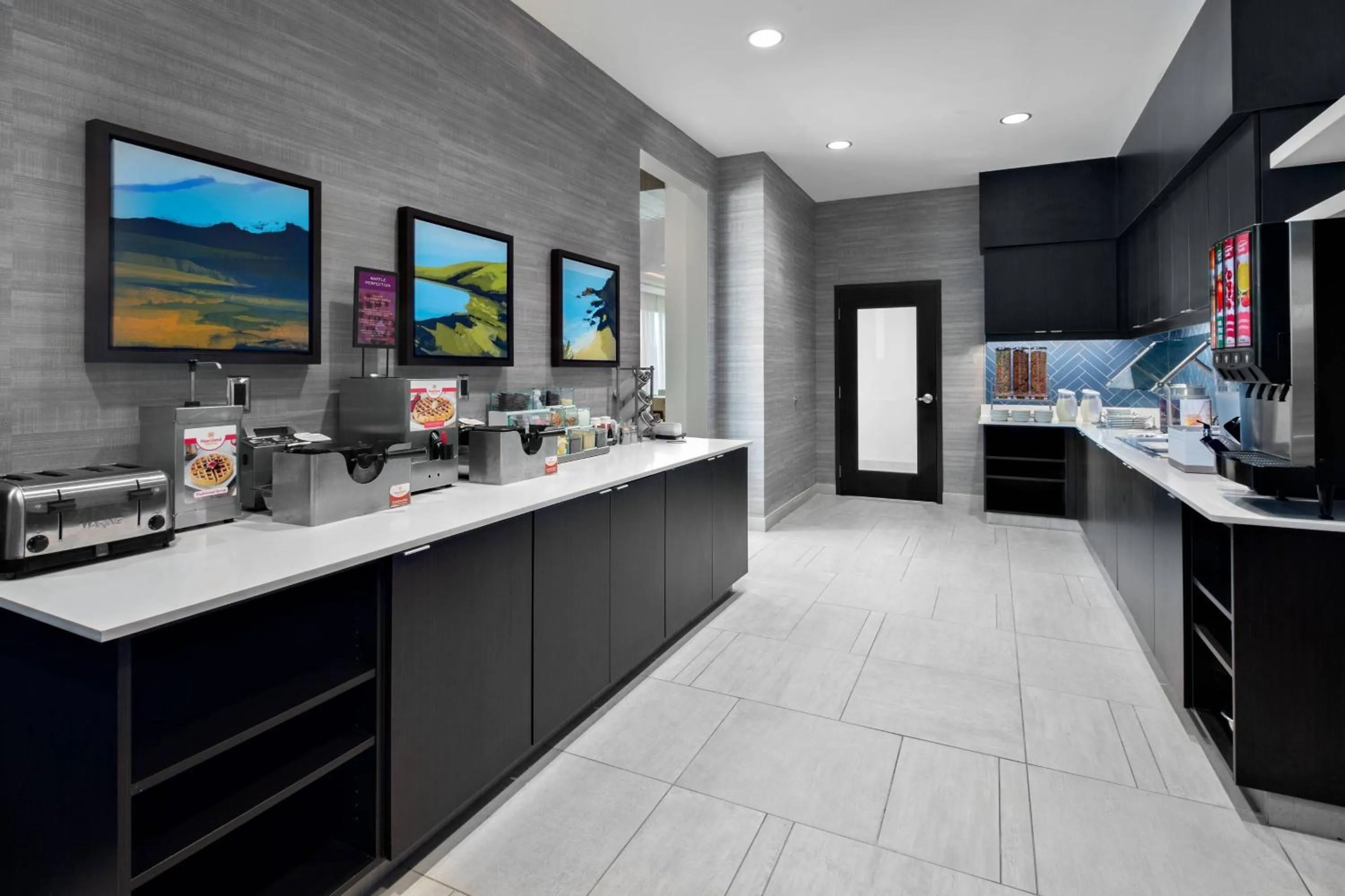 Breakfast in Residence Inn by Marriott Knoxville Downtown