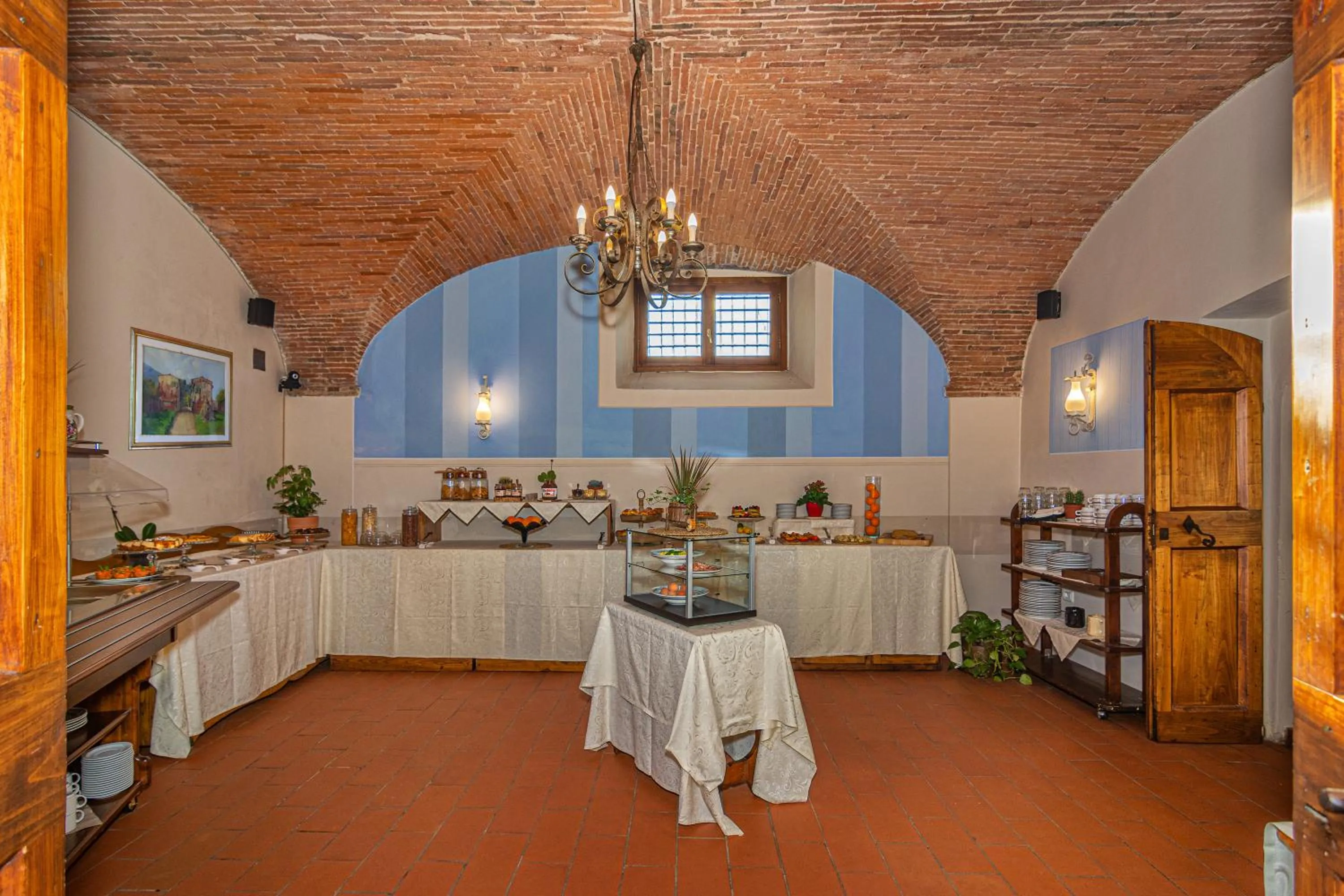 Buffet breakfast in Hotel Villa Rinascimento