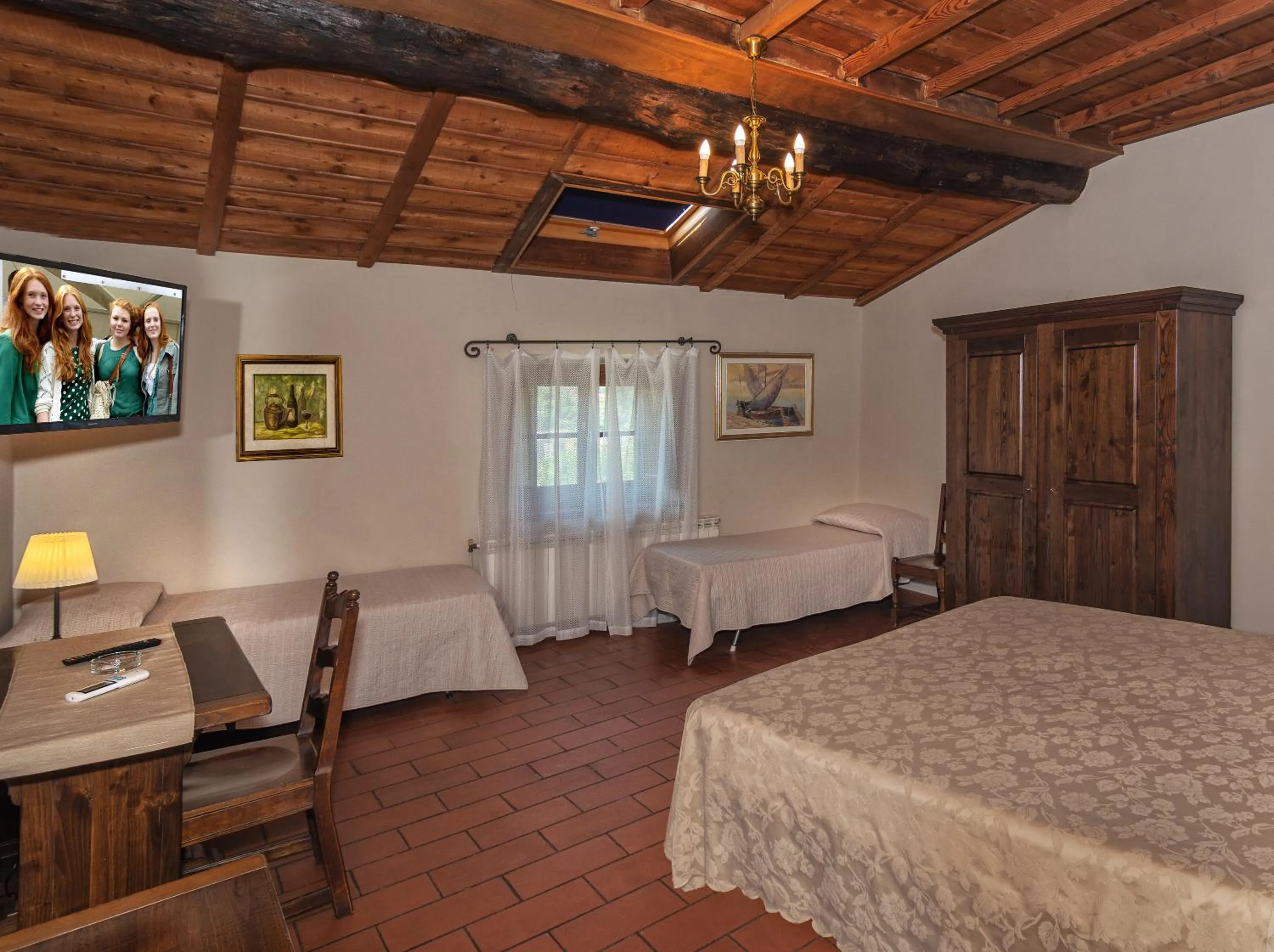 Photo of the whole room, Bed in Hotel Villa Rinascimento