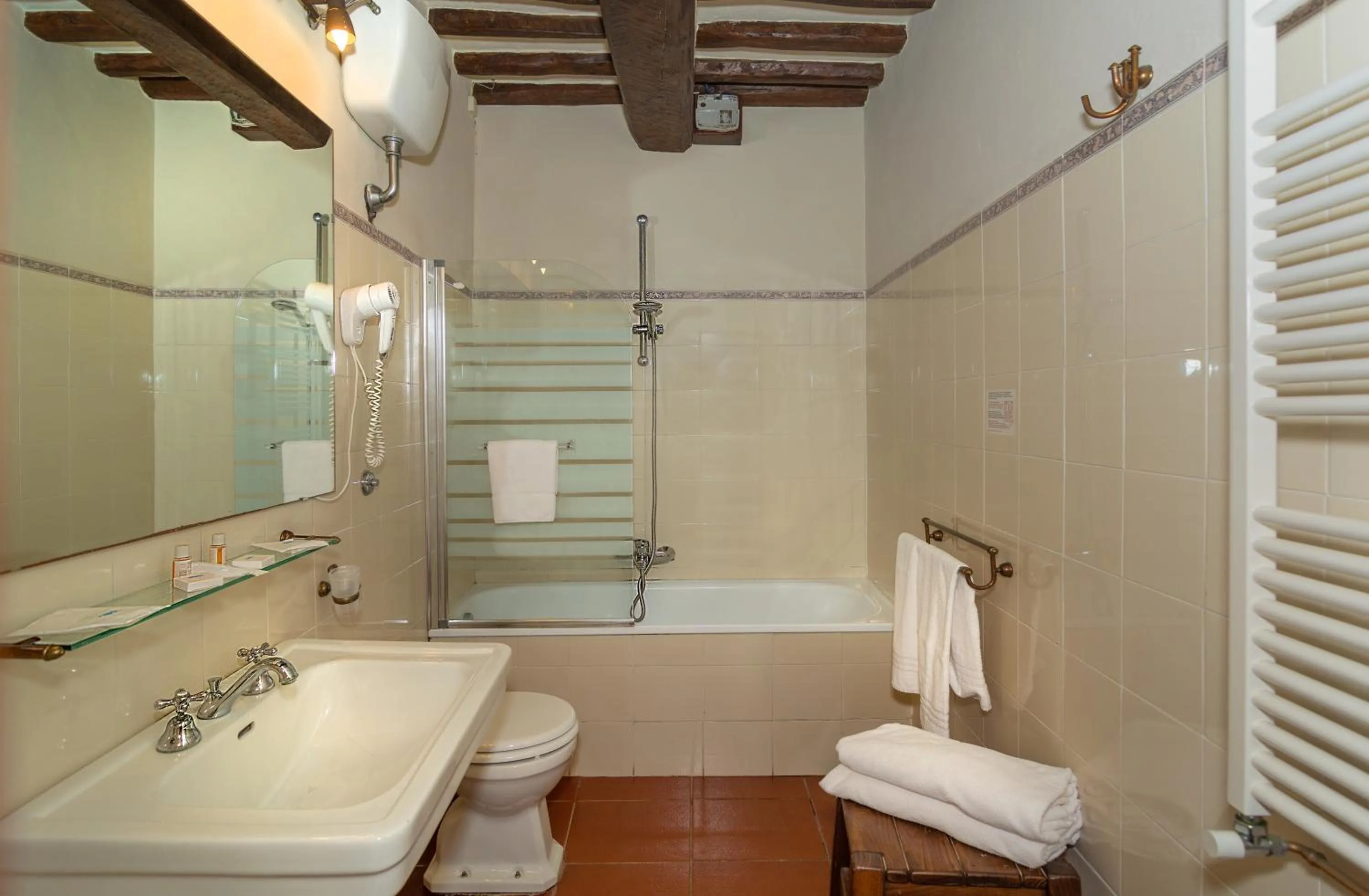 Bathroom in Hotel Villa Rinascimento