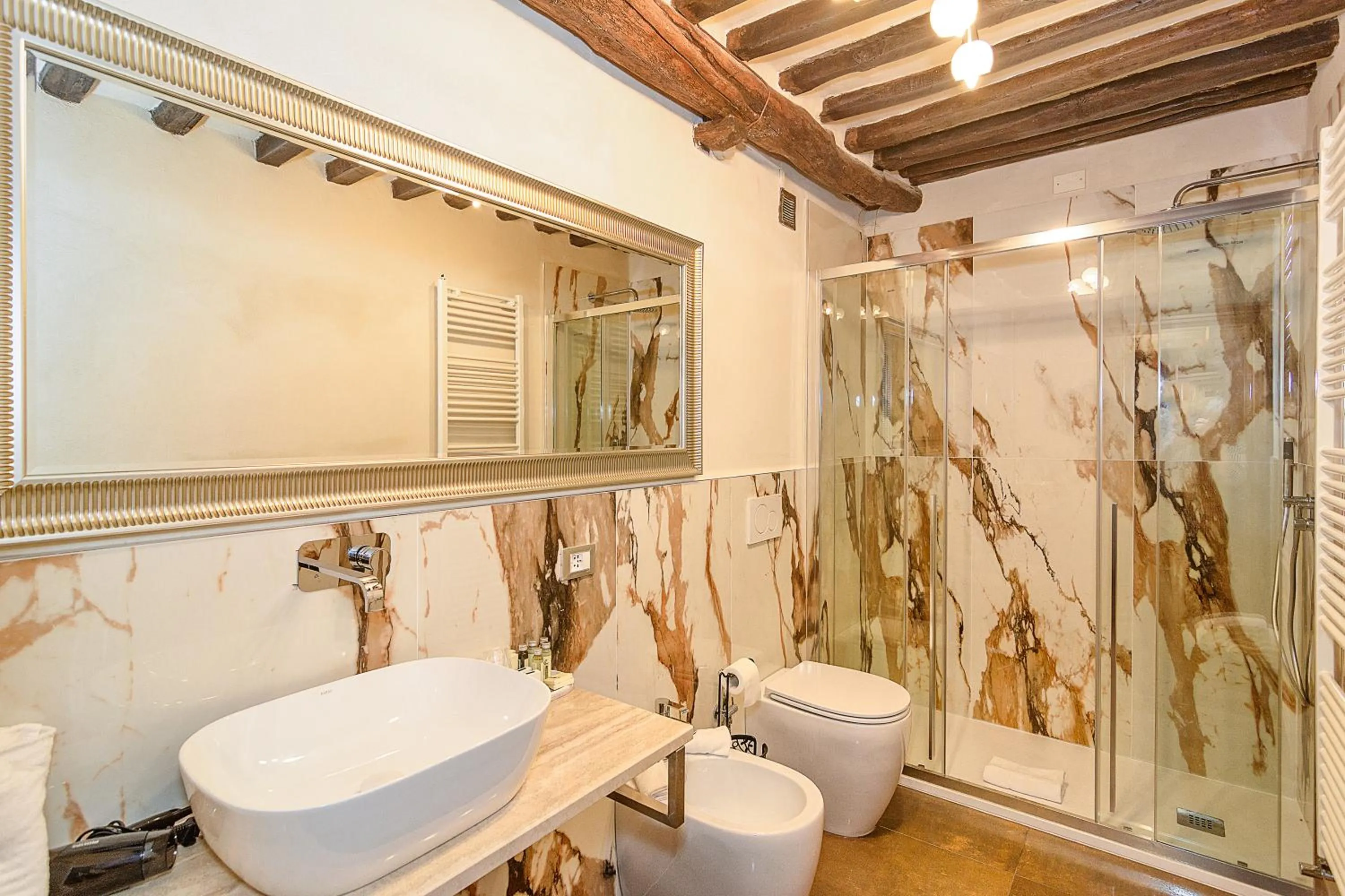 Bathroom in Hotel Villa Rinascimento