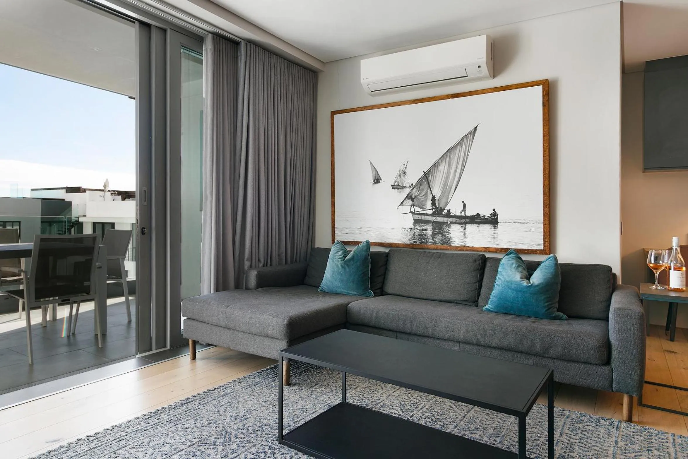 Living room in Elements Luxury Suites by Totalstay