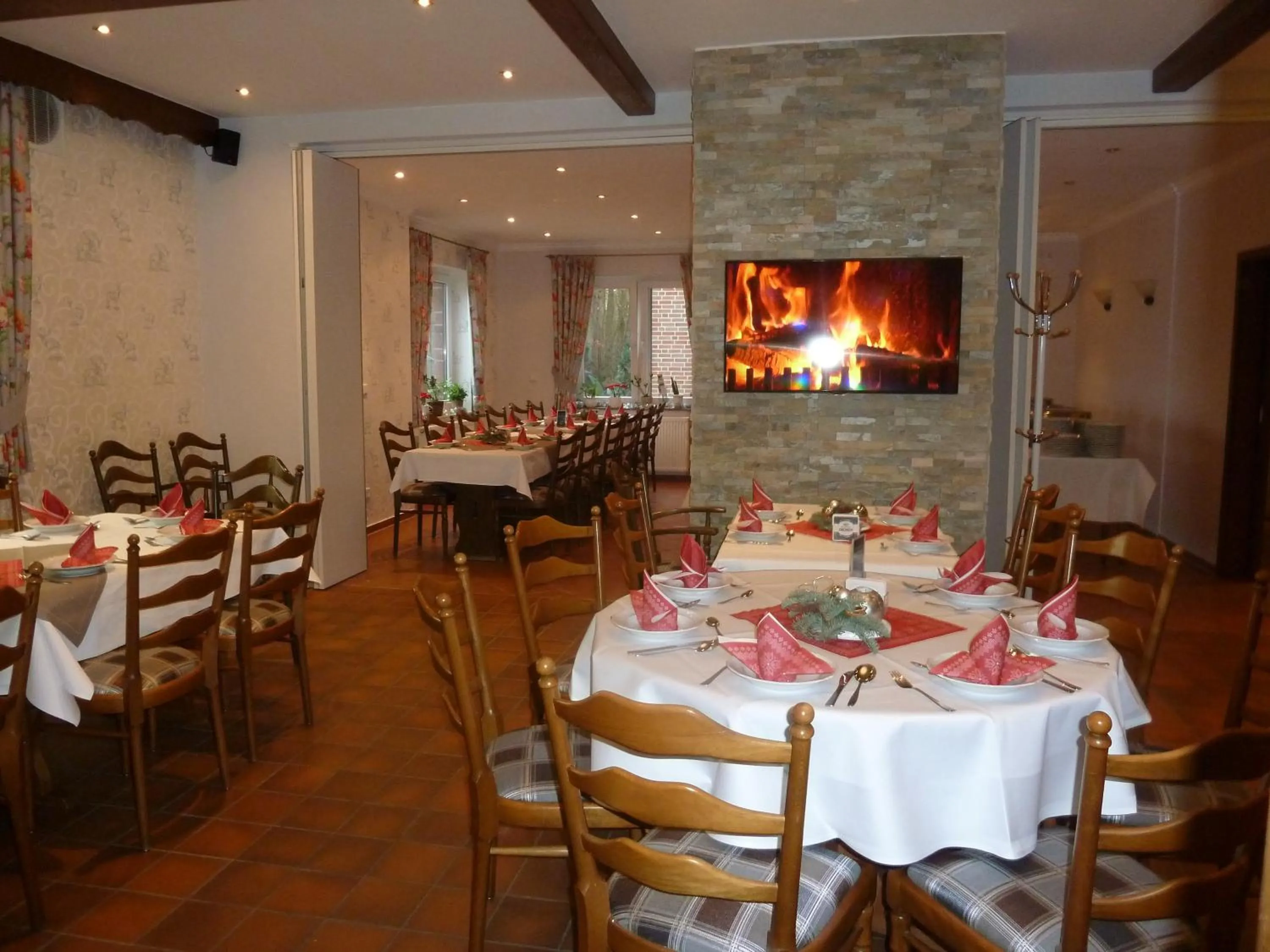 Restaurant/places to eat in Hotel Up de Birke