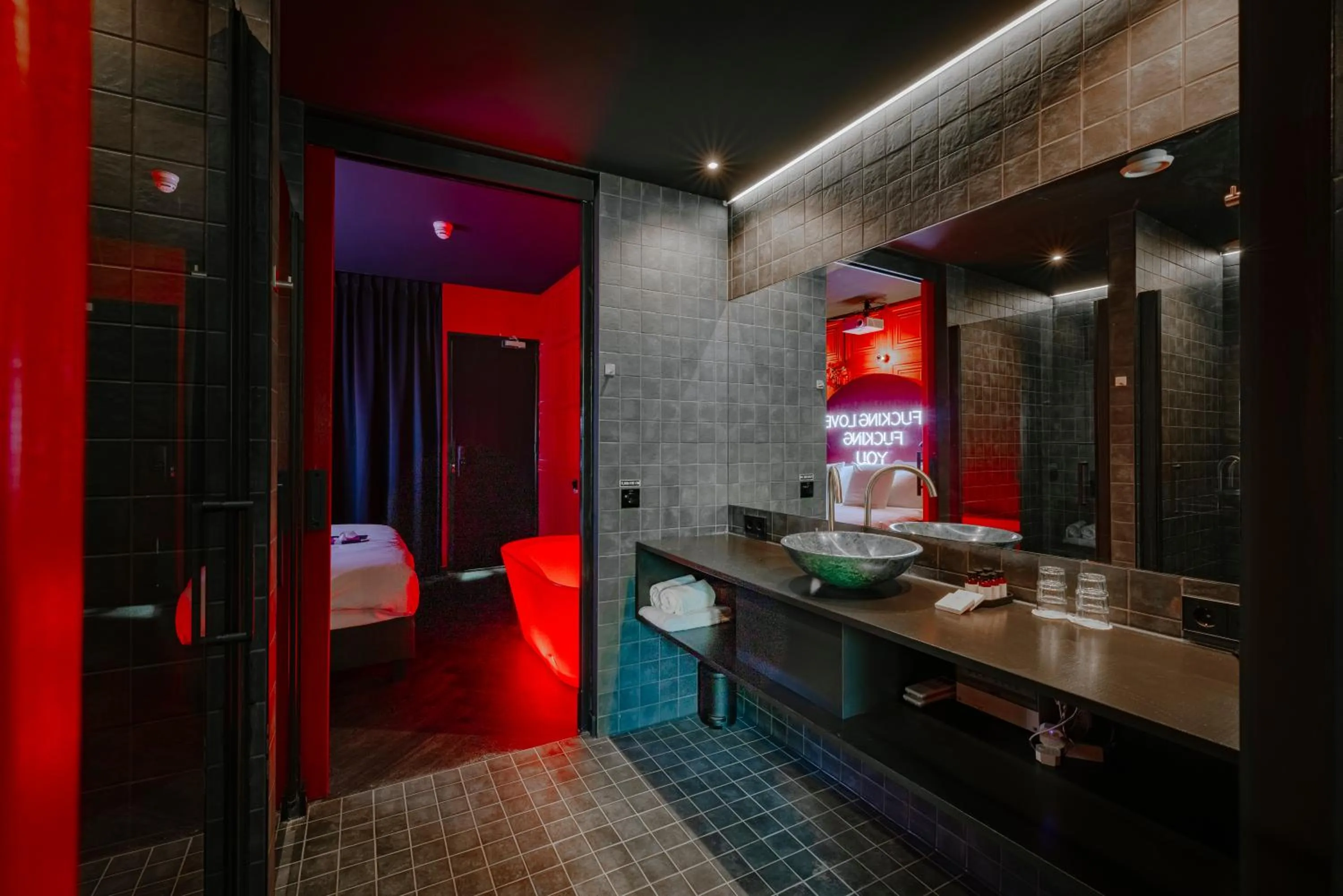 Bathroom in SUPPER Hotel