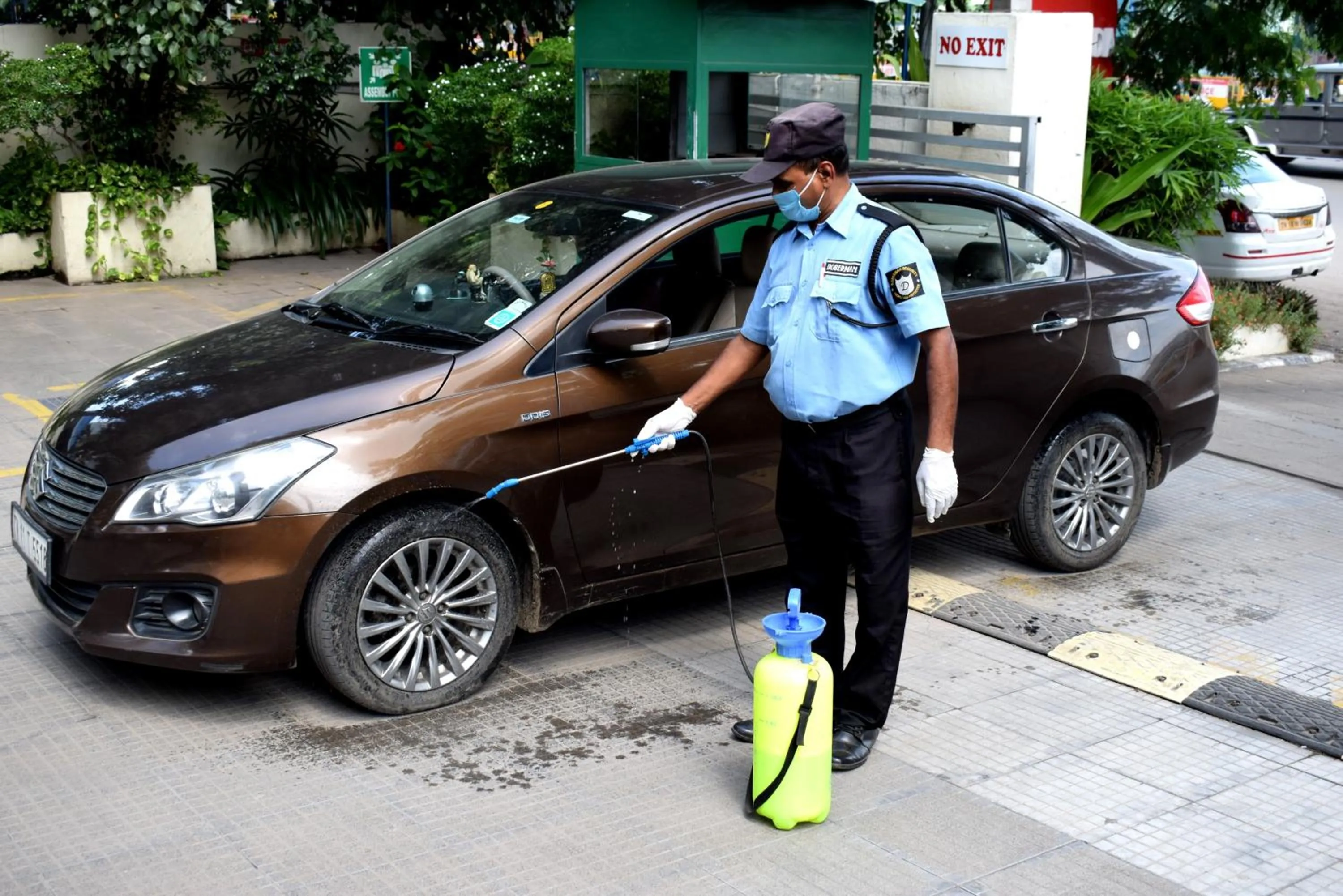 Facade/entrance in Ramada by Wyndham Chennai Egmore