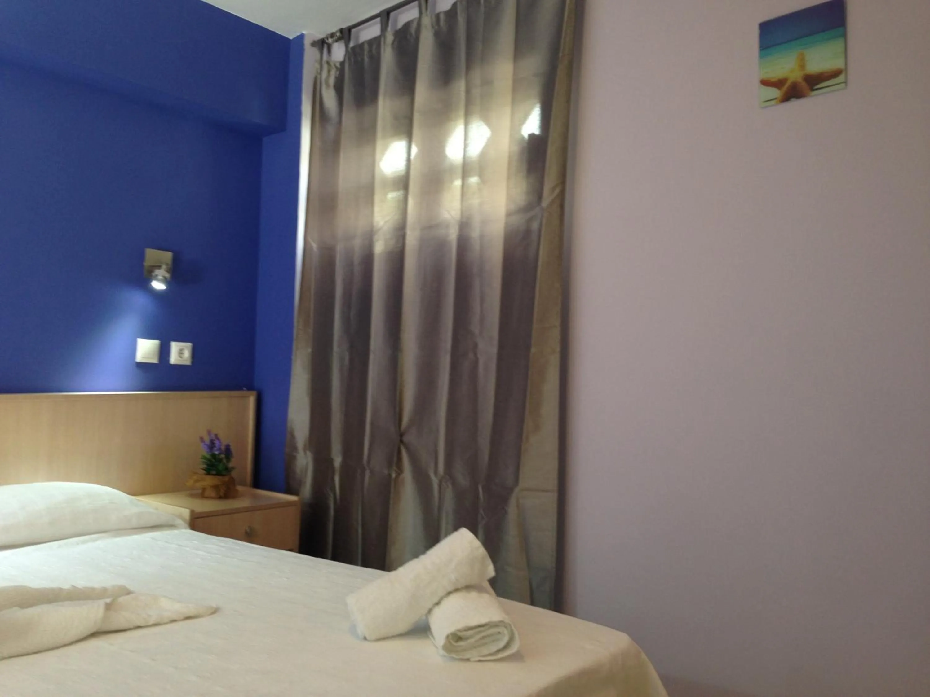 Bedroom, Bed in Zefyros Hotel