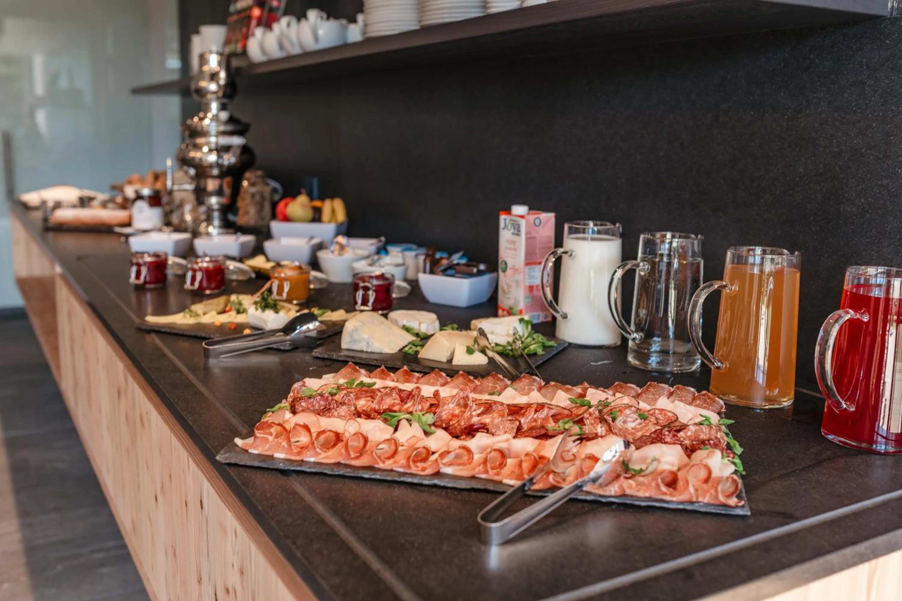 Breakfast in Oberhauser Hütte Rodenecker - Lüsner Alm