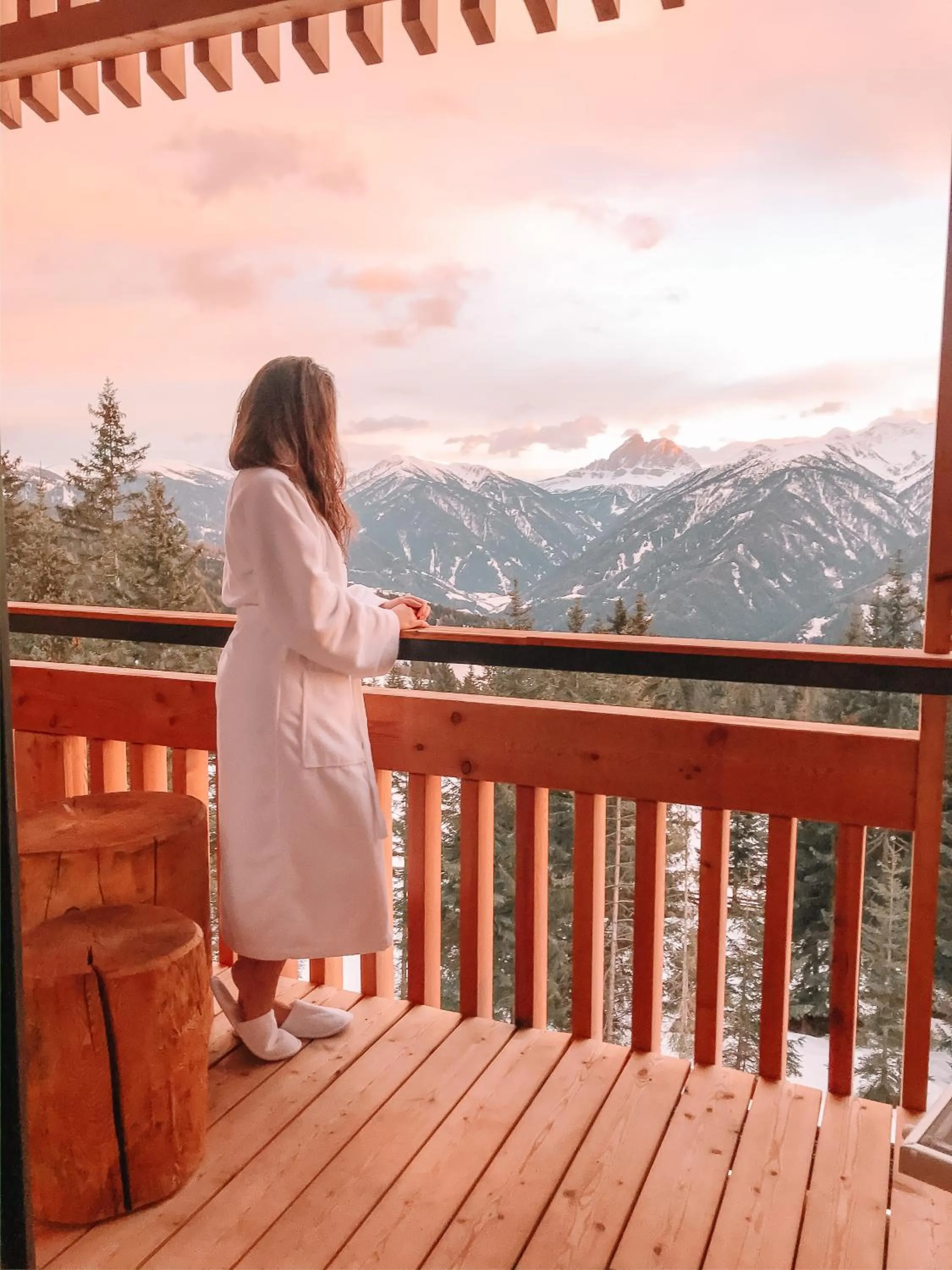 People in Oberhauser Hütte Rodenecker - Lüsner Alm