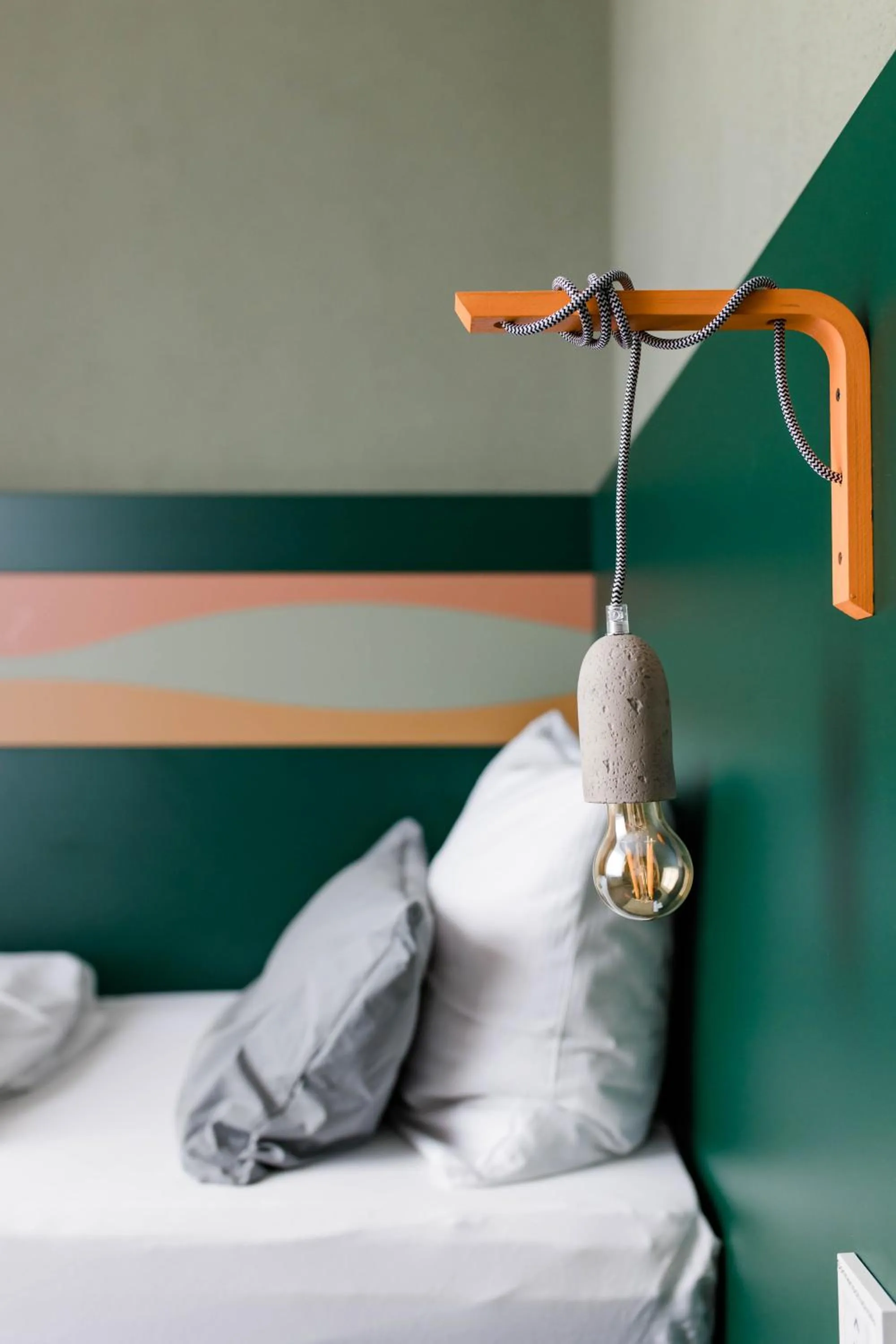 Bed in Stadthotel Freilassing