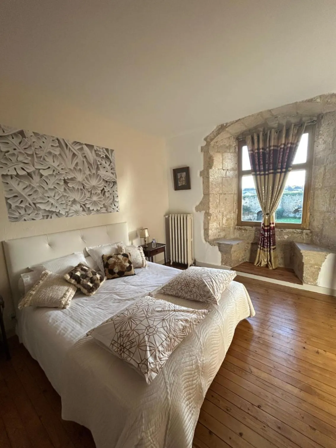 Bed in Le Vieux Chateau