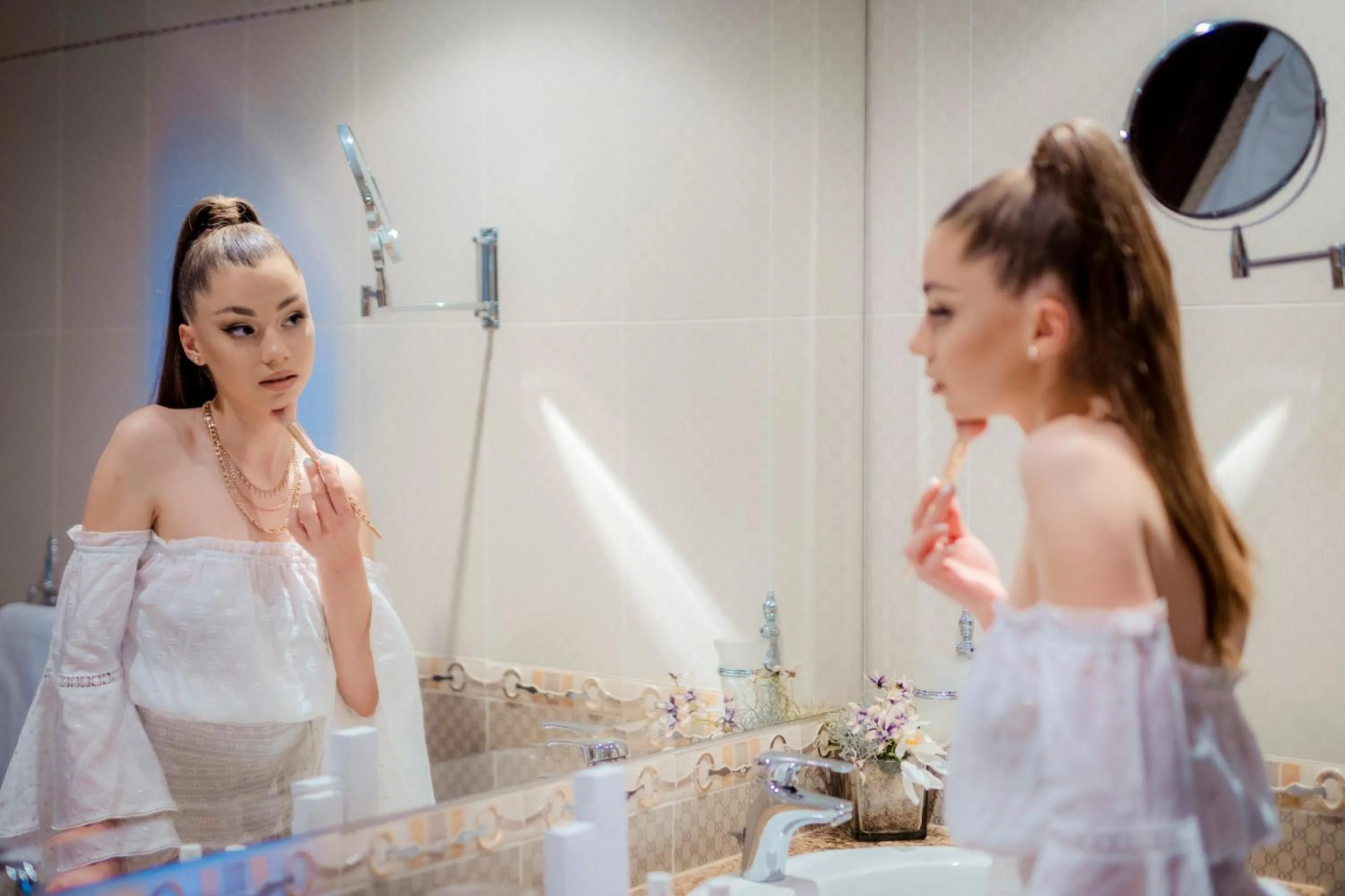 People in Hotel Palace Marina Dinevi