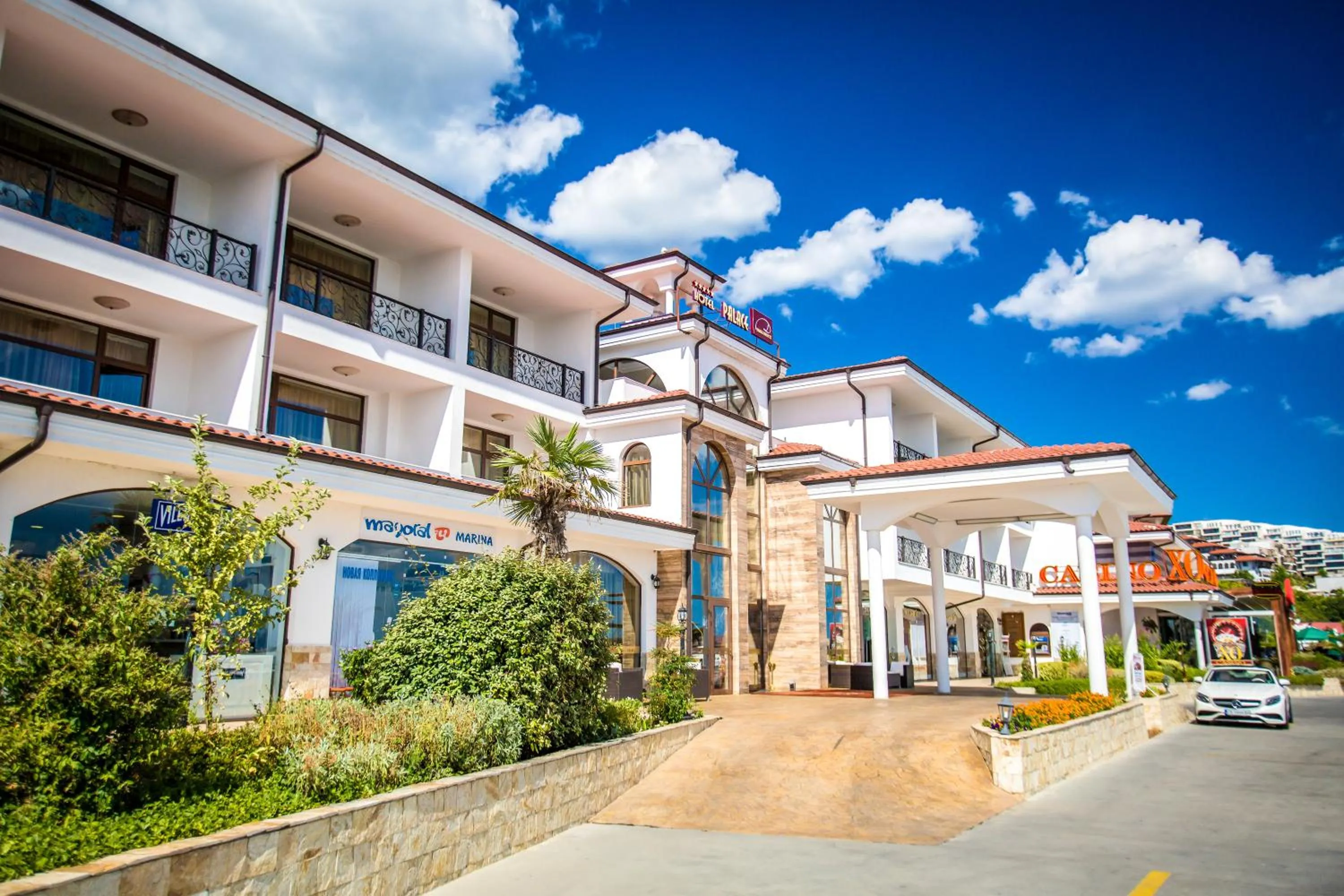 Facade/entrance in Hotel Palace Marina Dinevi